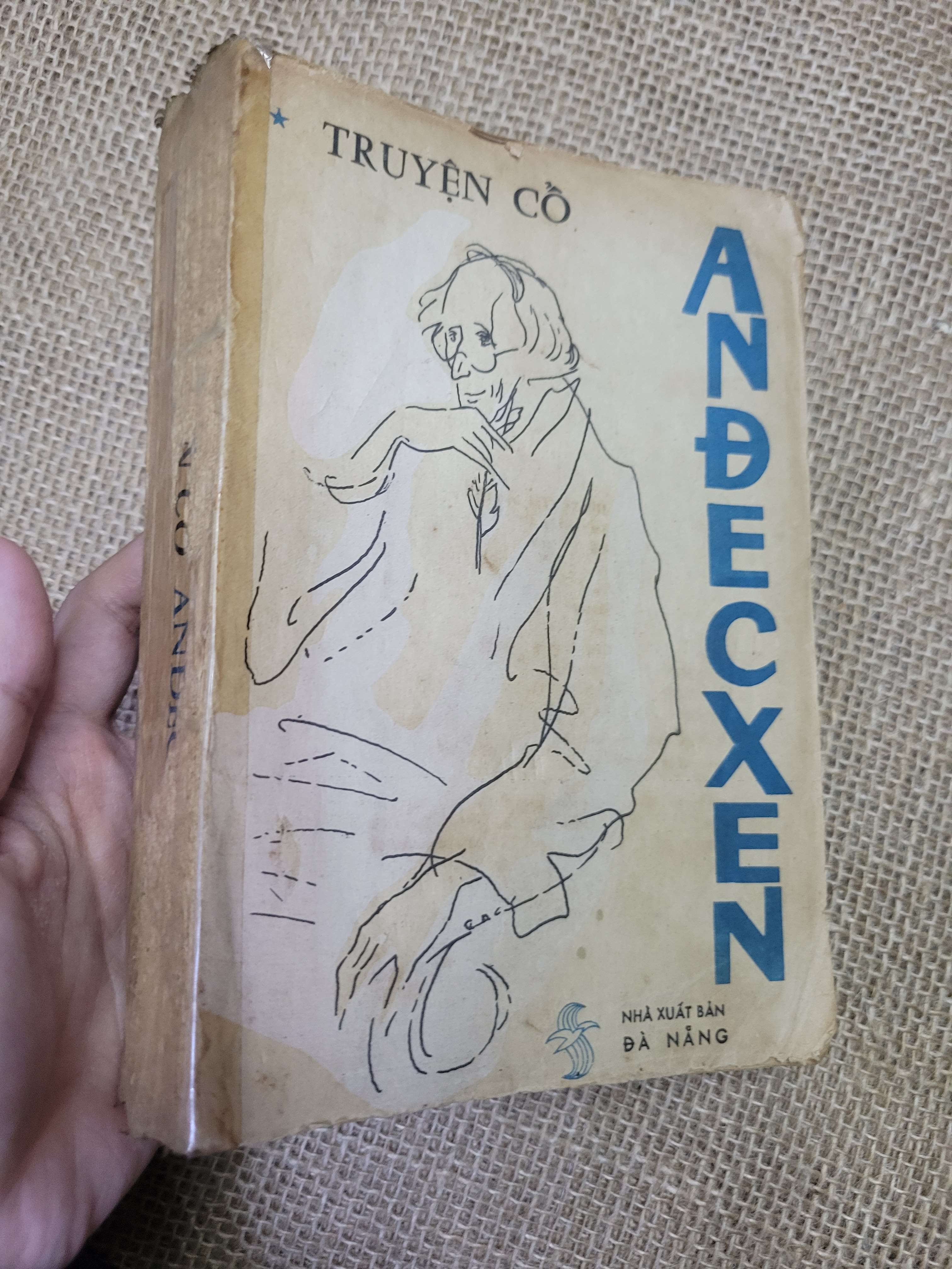 Andecxen tập 1 1986 mới 80% bẩn bìa, ố (Sách văn học) HLSC