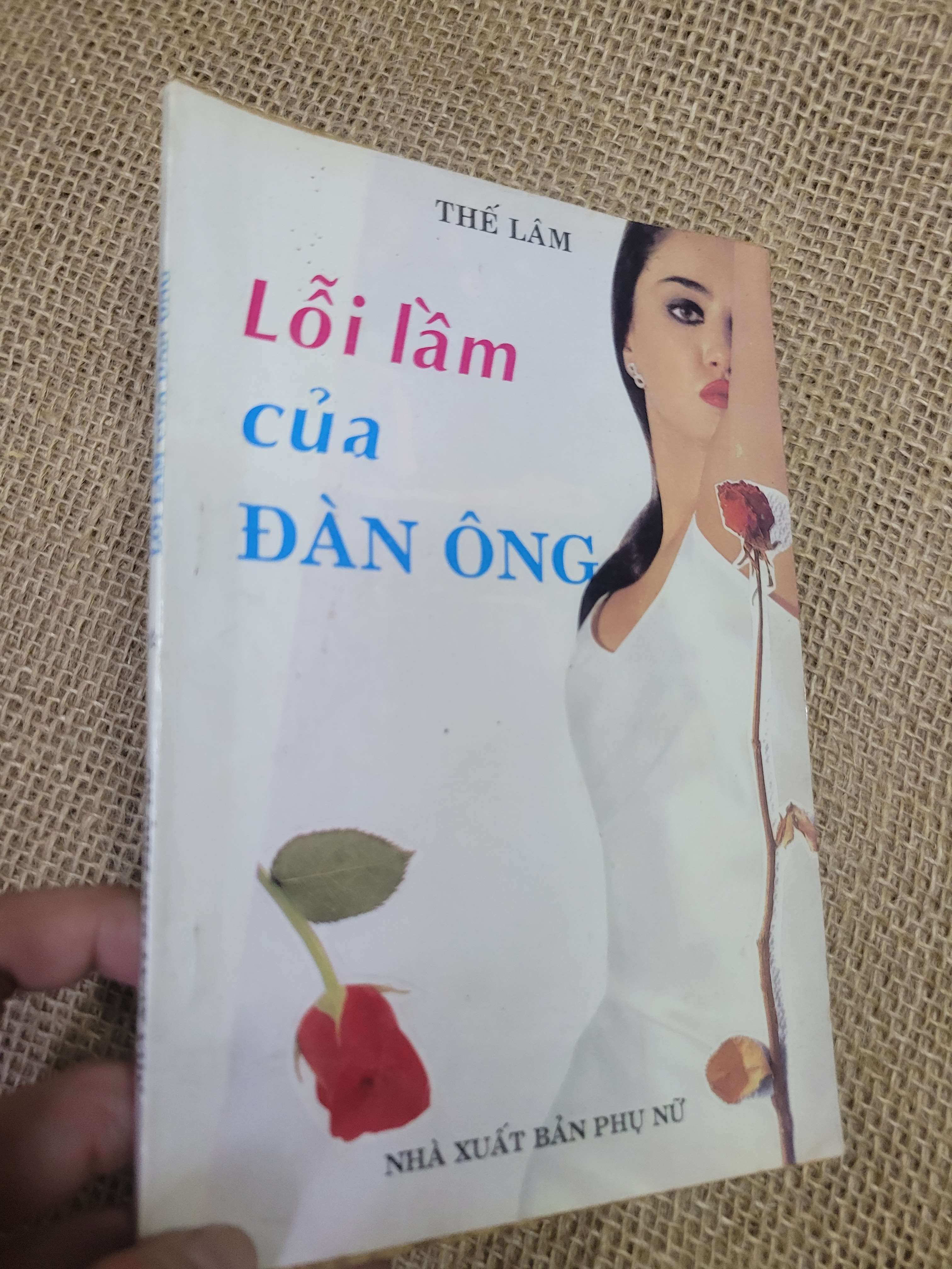 Lỗi lầm của đàn ông - Thế Lâm 1995 mới 80% bẩn bìa, ố (Sách văn học) HLSC