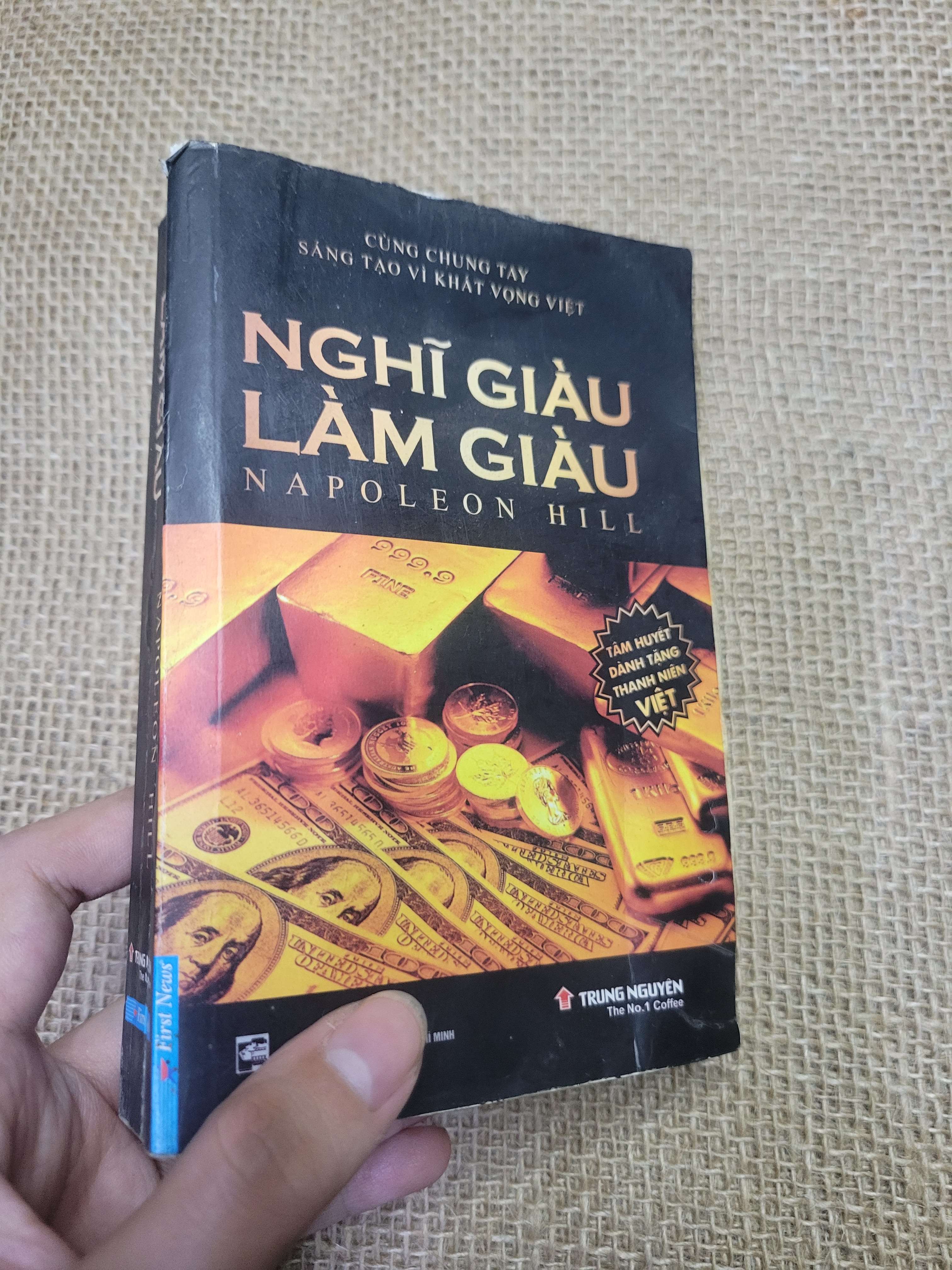 Nghĩ Giàu Làm Giàu - Napoleon Hill 2013 mới 70% bẩn bìa, bị ẩm, ố, tróc gáy (Sách kỹ năng) HLSC