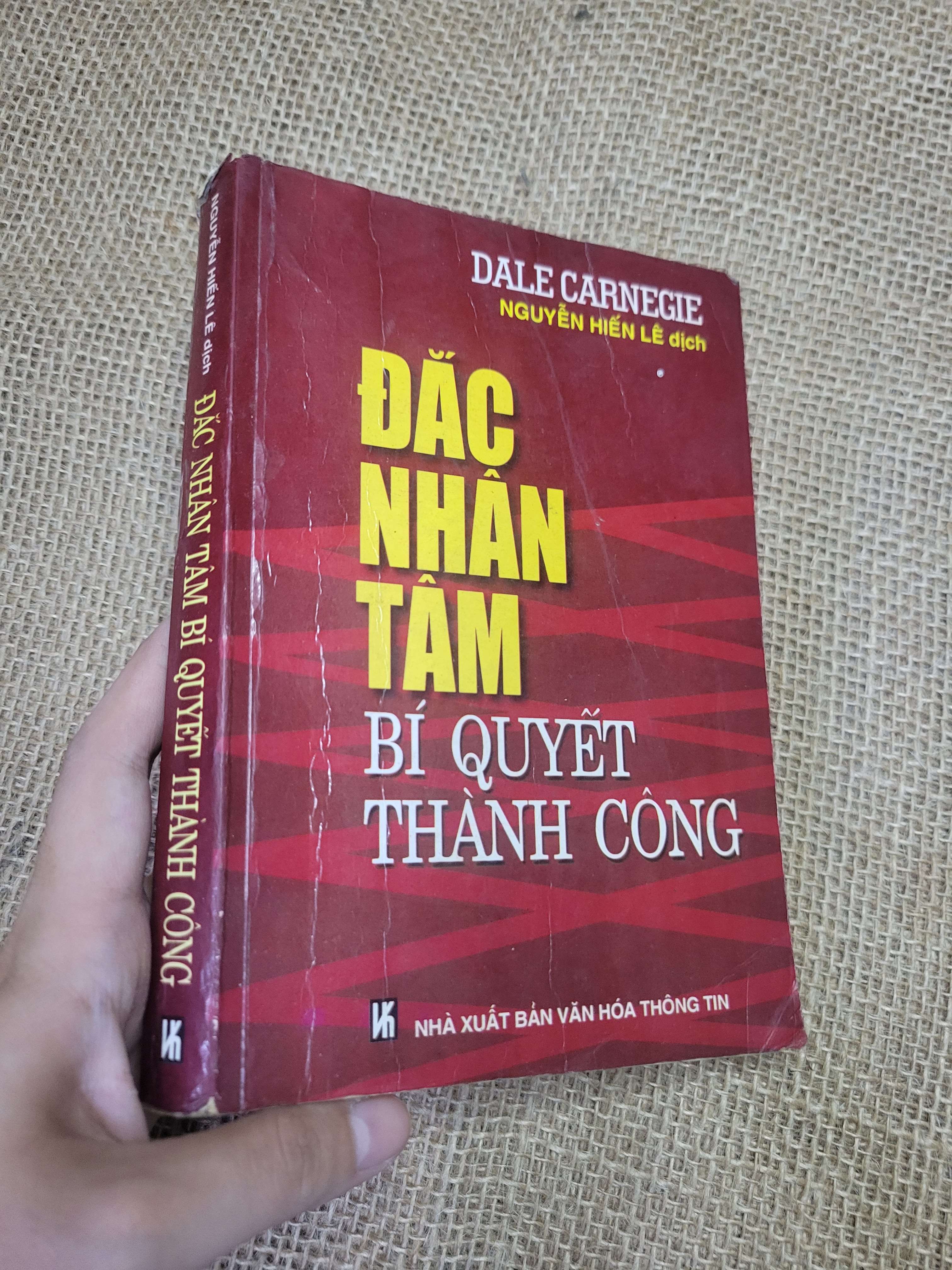 Đắc Nhân Tâm Bí Quyết Thành Công - Dale Carnegie 2002 mới 80% bẩn bìa, ố (Sách kỹ năng) HLSC