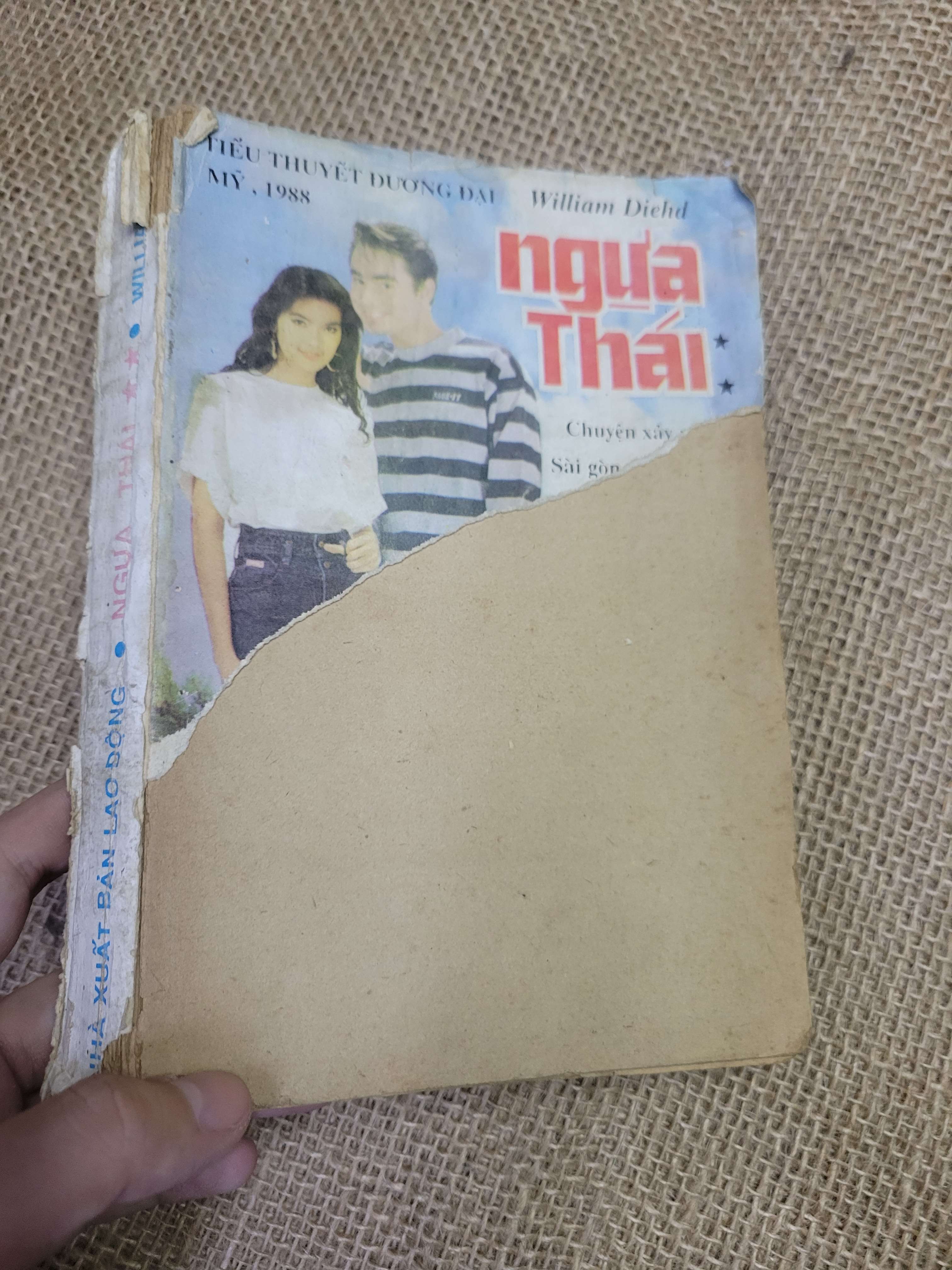Ngựa Thái tập 2 - William Diehd 1990 mới 60% bẩn bìa, ố, có chữ ký, rách bìa (Sách văn học) HLSC