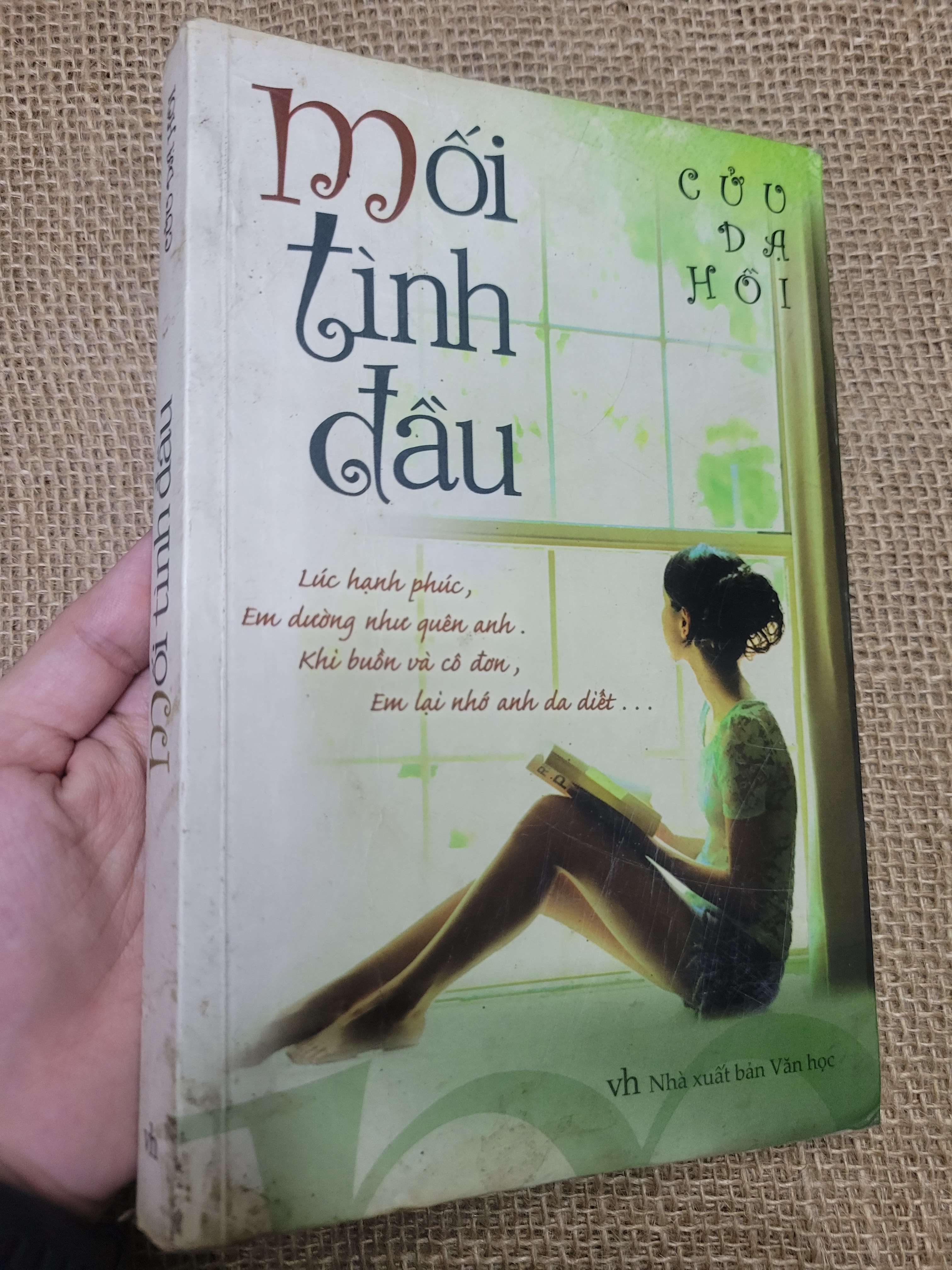 Mối tình đầu - Cửu Dạ Hồi 2011 mới 80% bẩn bìa, ố (Sách văn học) HLSC