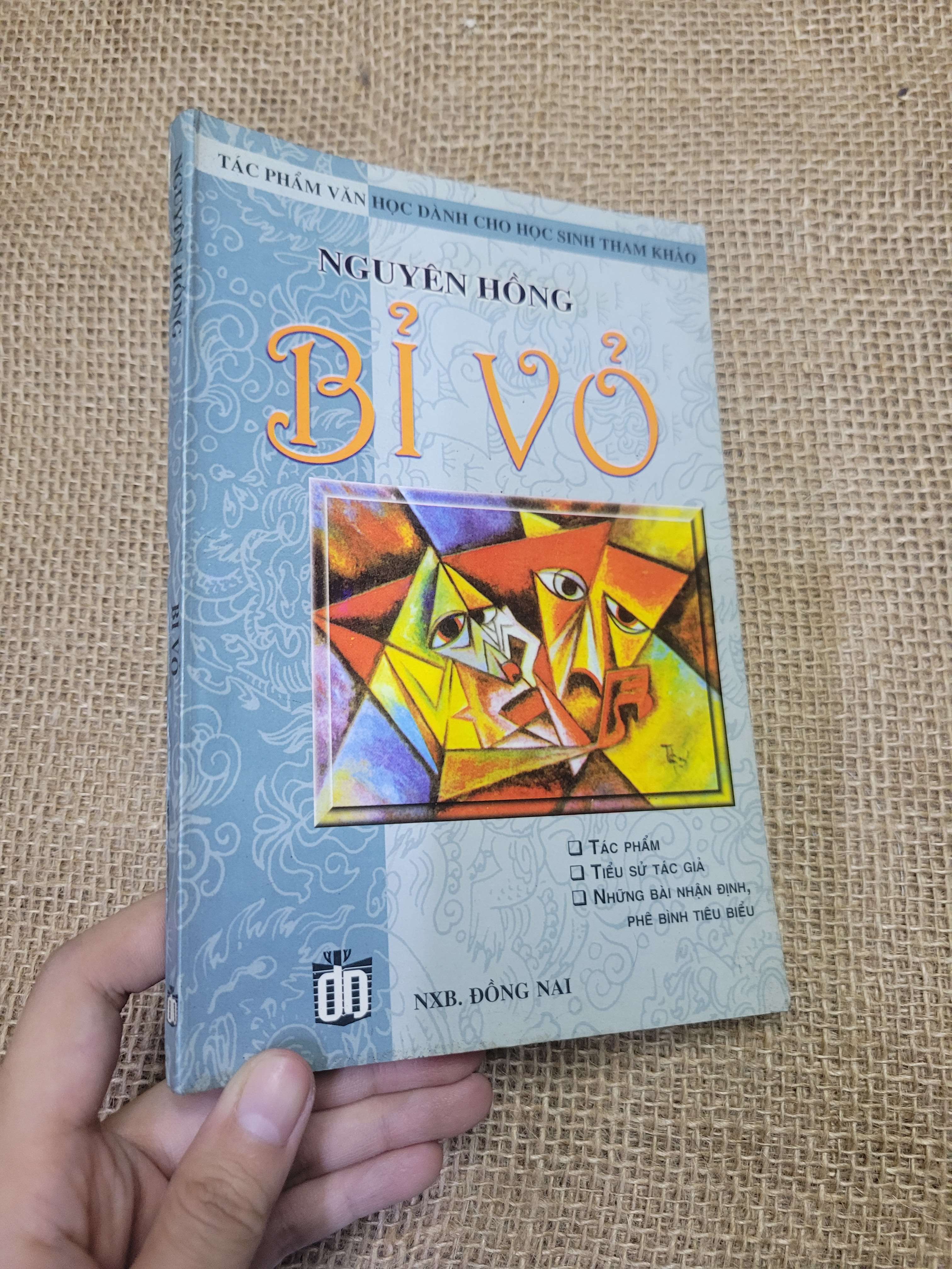 Bỉ Vỏ - Nguyên Hồng 2001 mới 80% bẩn bìa, ố (Sách văn học) HLSC