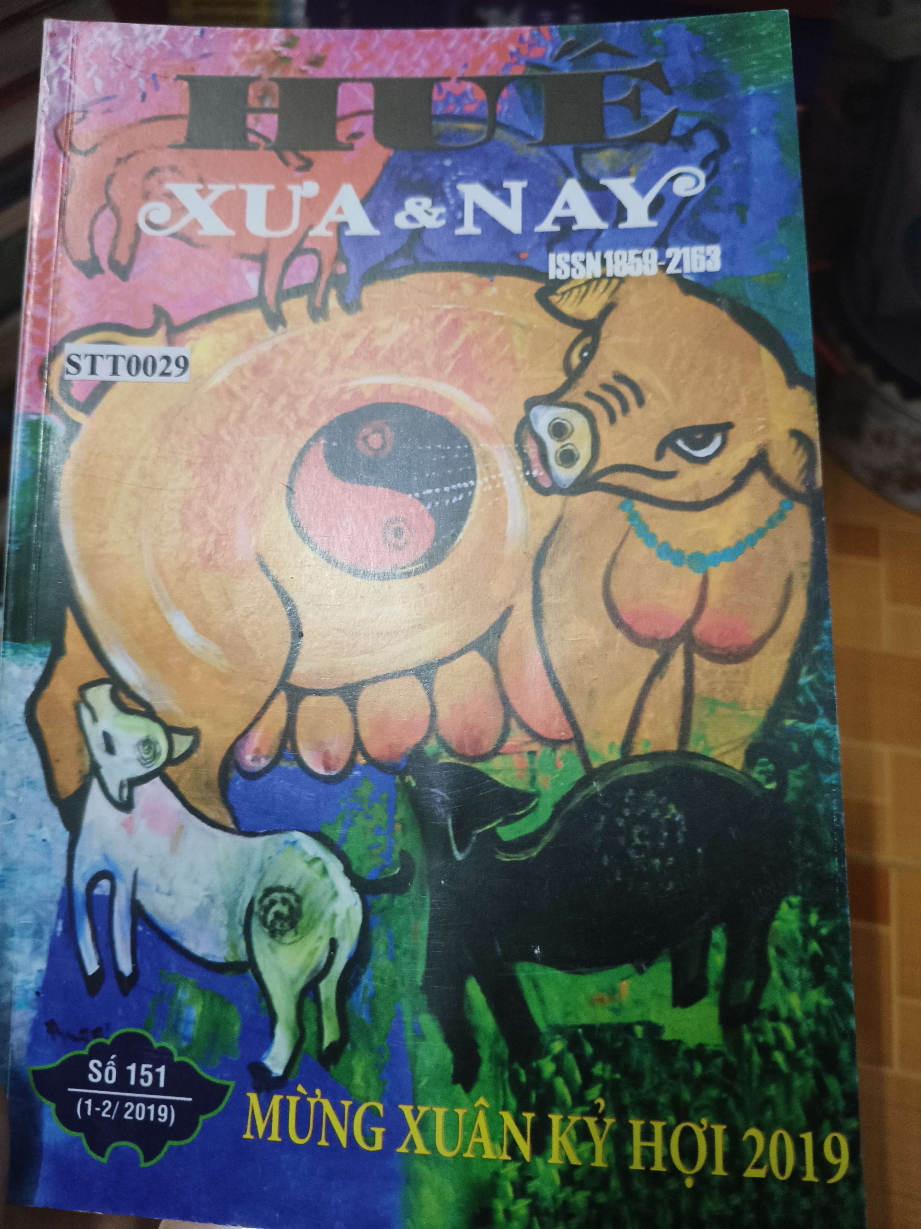 S29 Huế Xưa Và Nay 151 - Xb 2019 - 96 Trang (Lịch sử Việt Nam) ANTQ