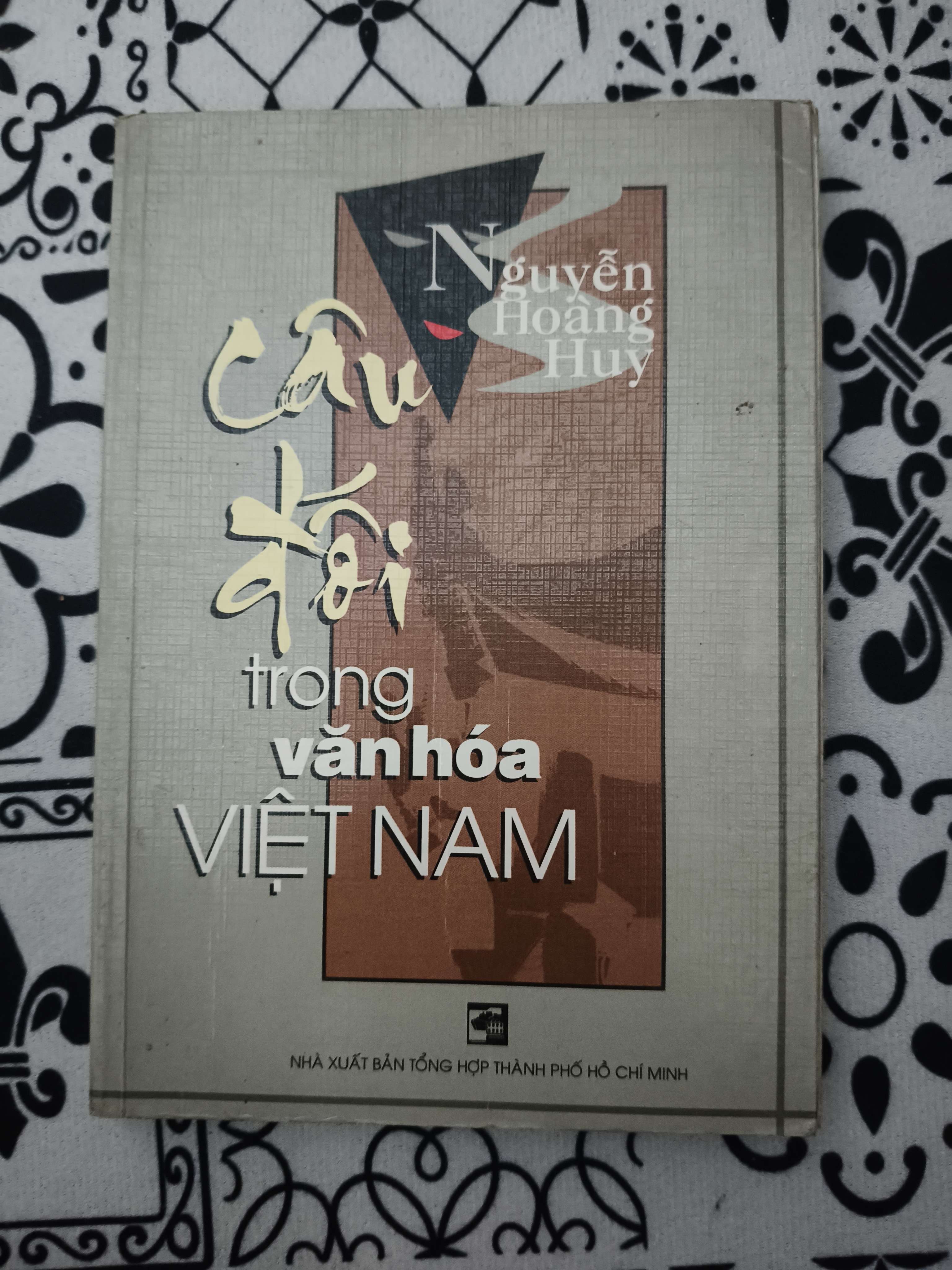 Câu đối trong văn hóa Việt Nam - Xb 2004 - 276 trang (Lịch sử Việt Nam) ANTQ