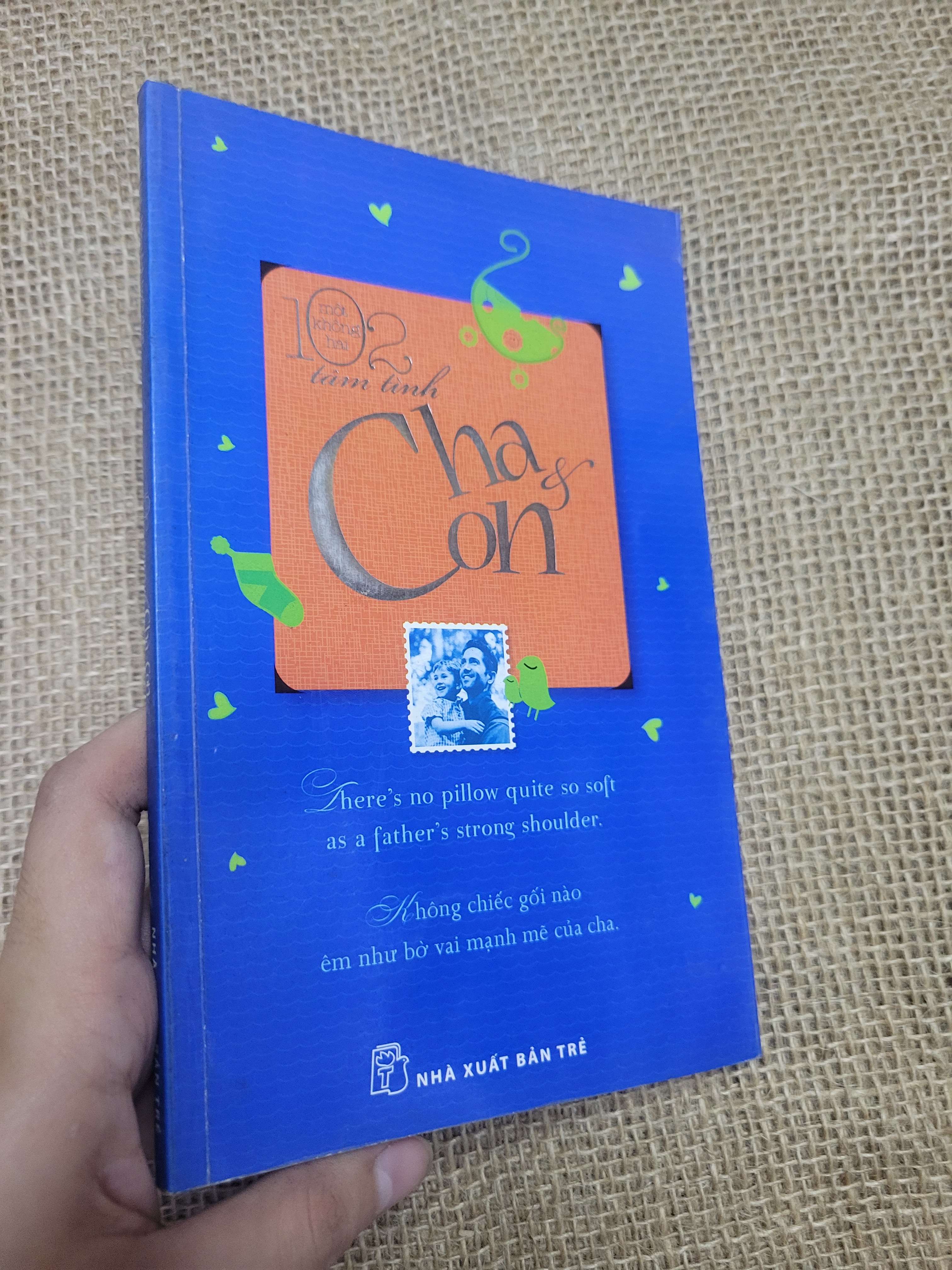 102 tâm tình cha & con (Sách văn học) HLSC