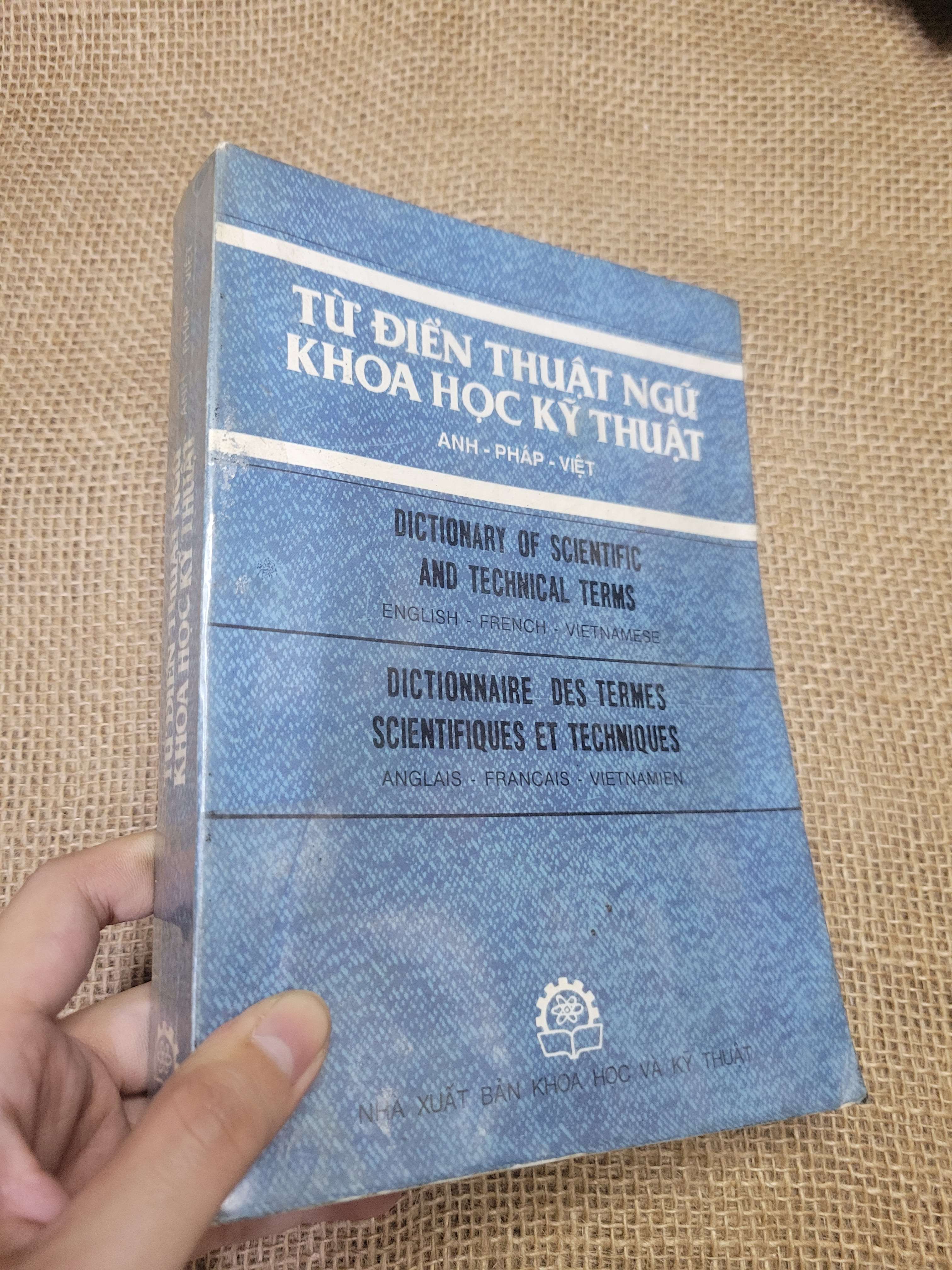 TỪ ĐIỂN THUẬT NGỮ KHOA HỌC KỸ THUẬT ANH-PHÁP-VIỆT (Từ điển) HLSC