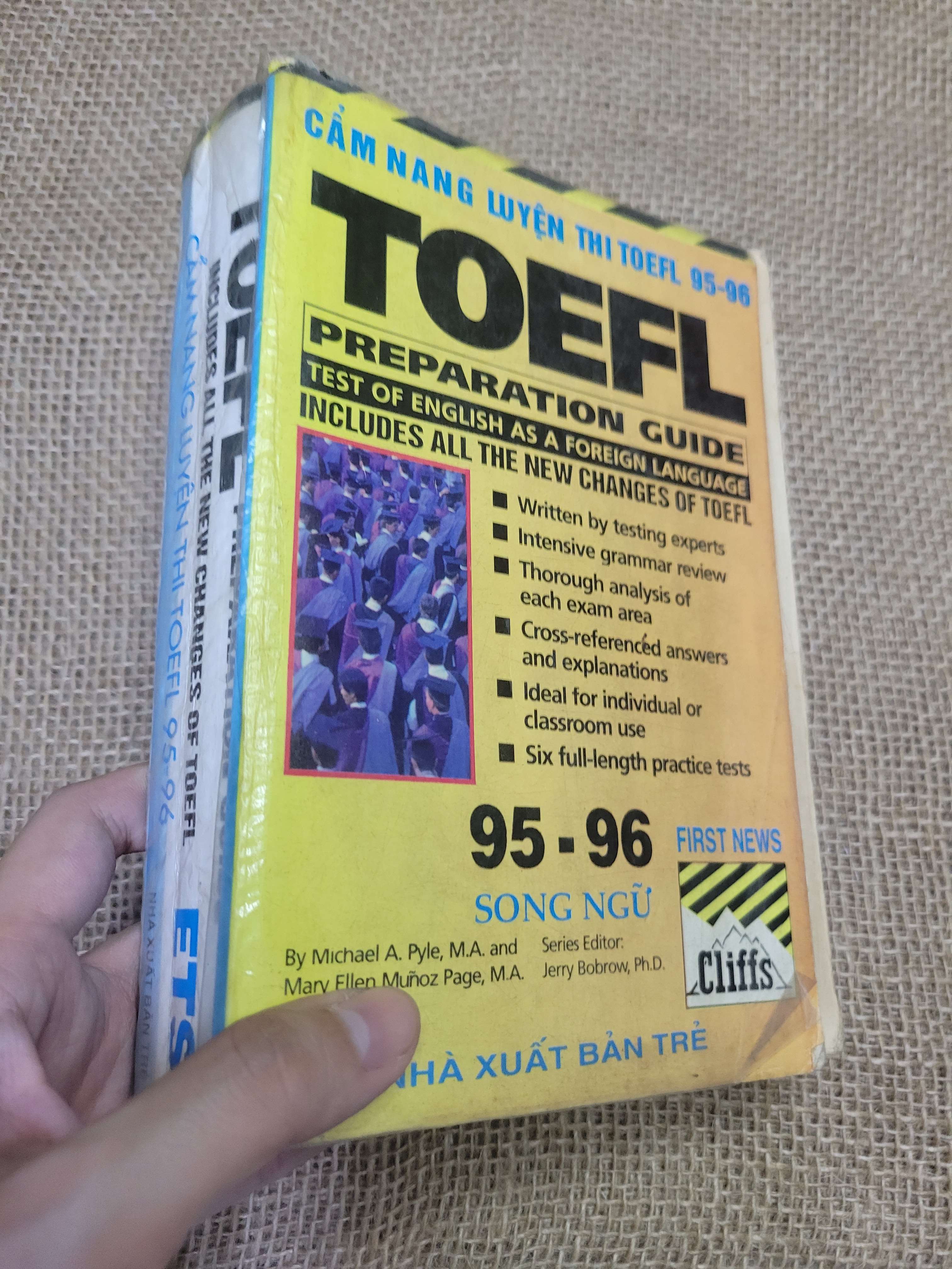 Cẩm Nang Luyện Thi TOEFL 95-96 (Sách tự học tiếng Anh) HLSC
