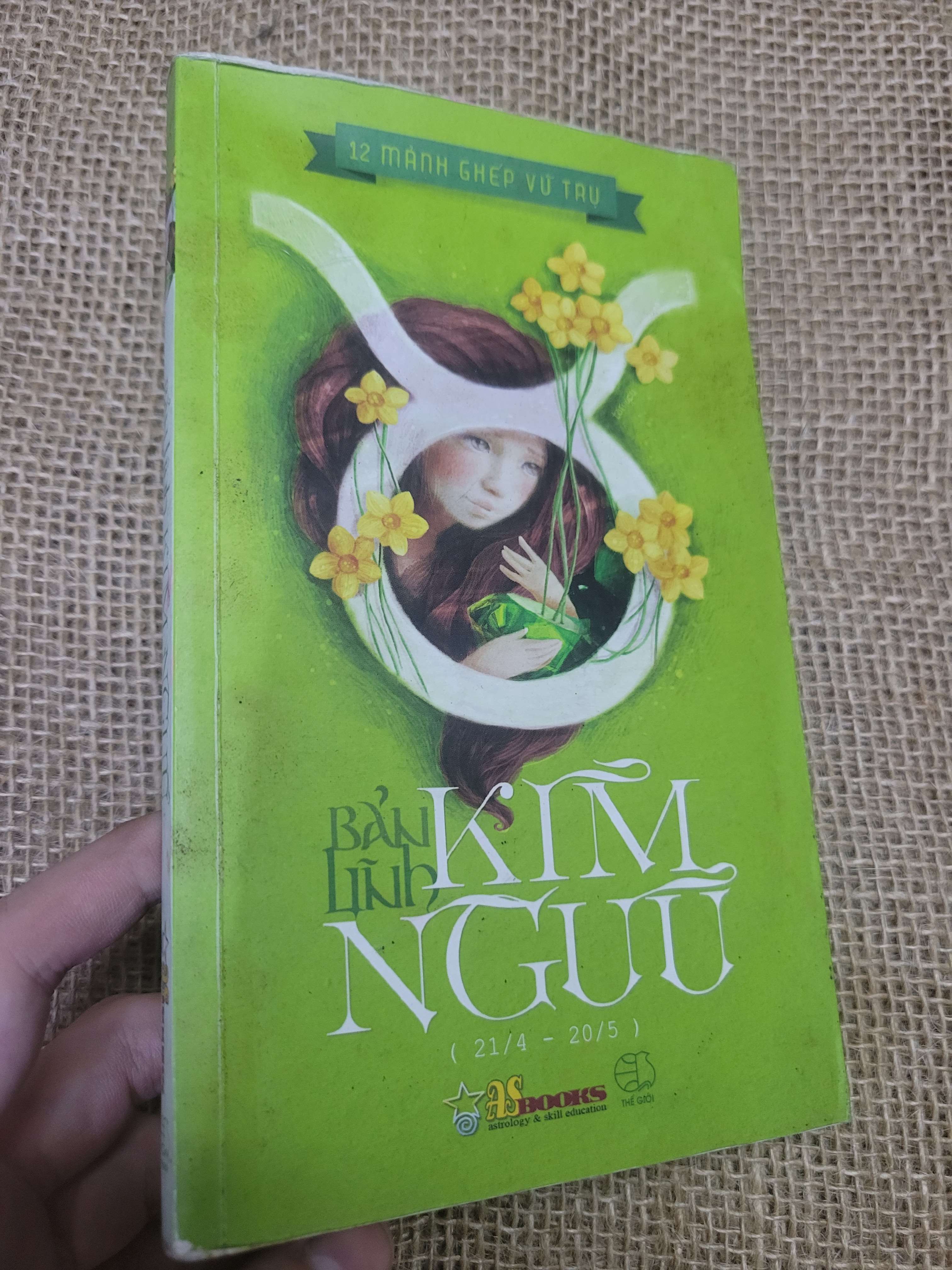 12 Mảnh Ghép Vũ Trụ Bản Lĩnh Kim Ngưu (Sách tôn giáo - tâm linh) HLSC