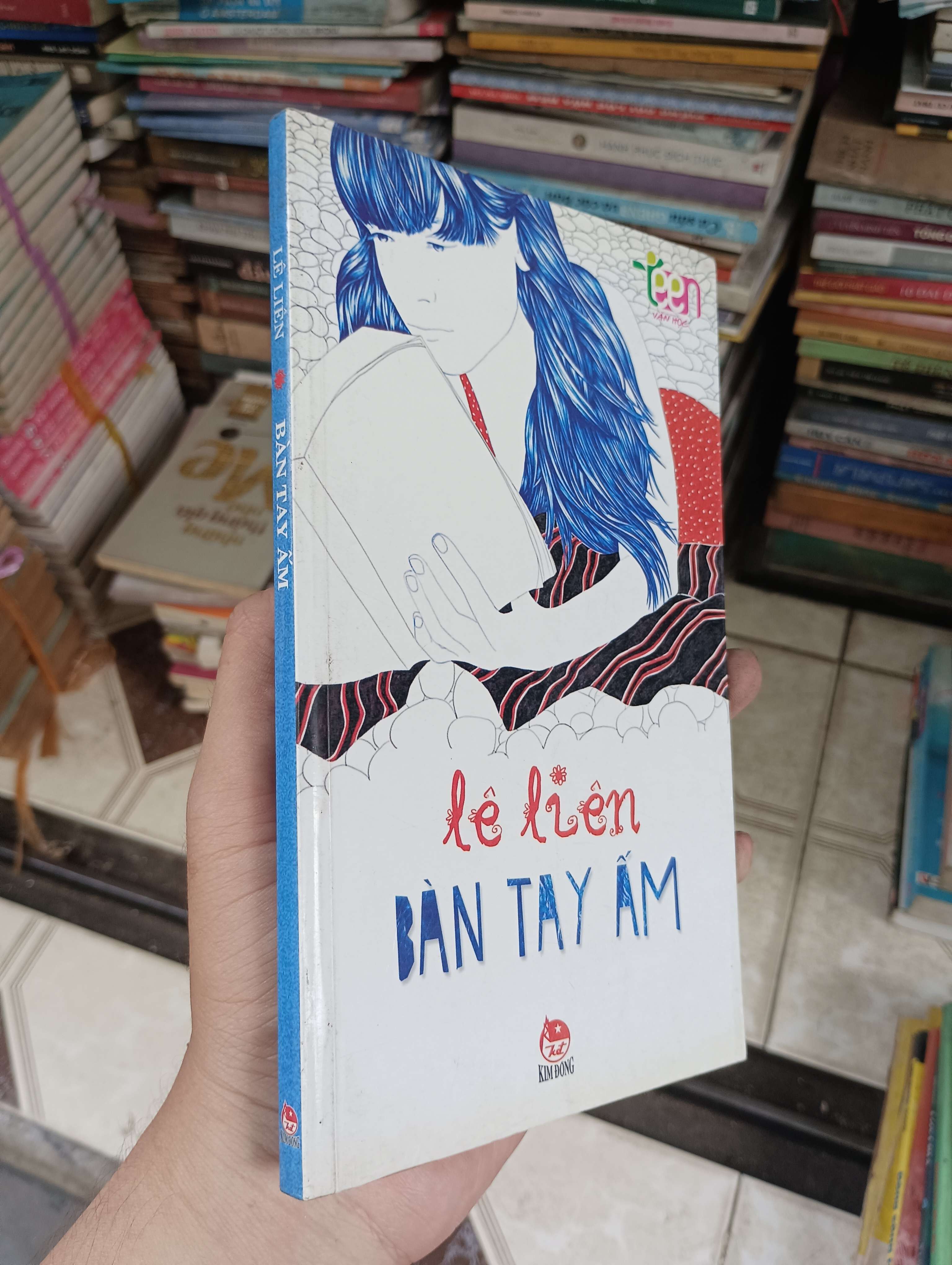 BÀN TAY ẤM - Lê Liên (Sách văn học) BGB