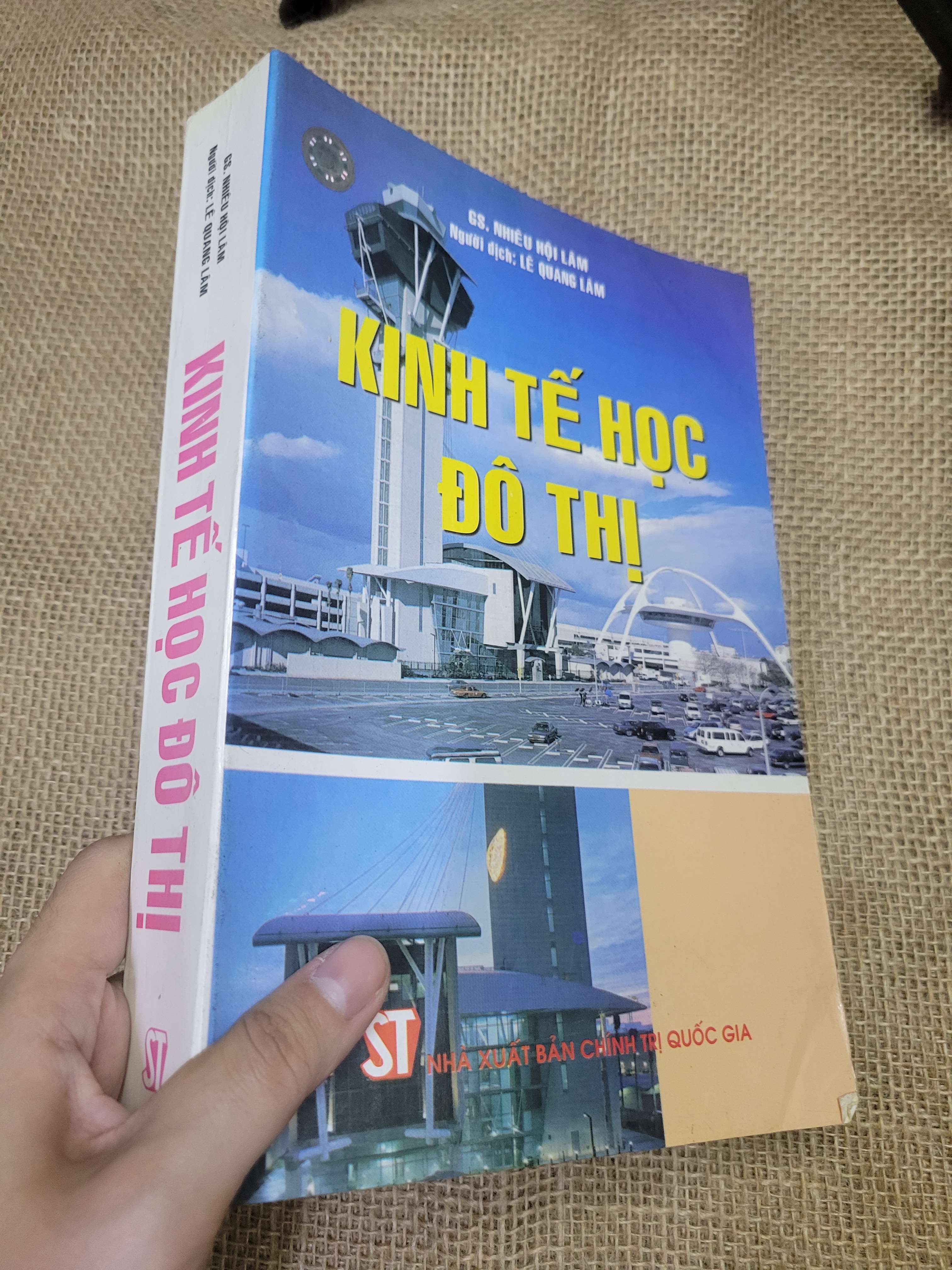 KINH TẾ HỌC ĐÔ THỊ - GS. NHIÊU HỘI LÂM (Sách kinh tế - tài chính - chứng khoán) HLSC