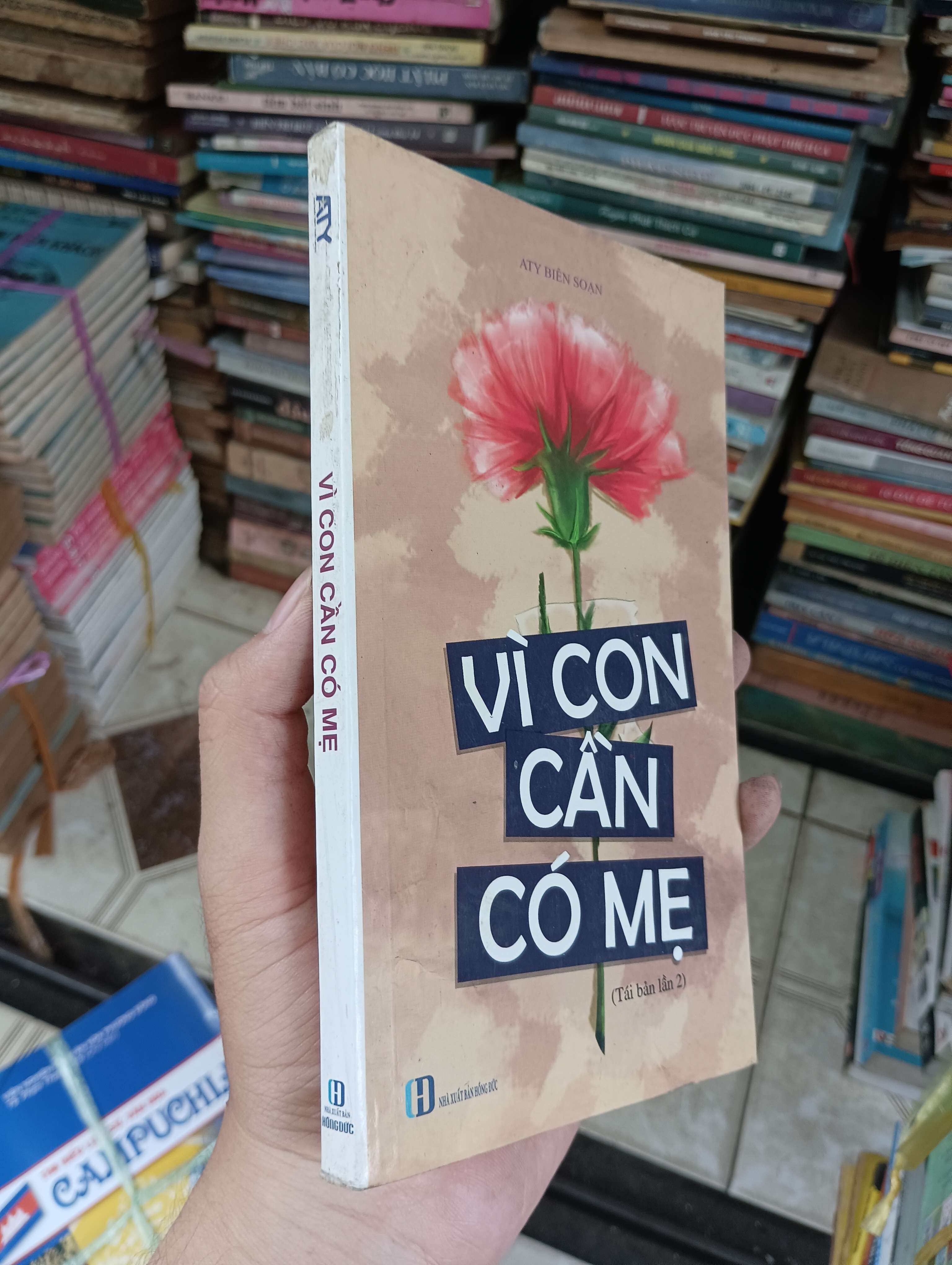 VÌ CON CẦN CÓ MẸ (Sách văn học) BGB