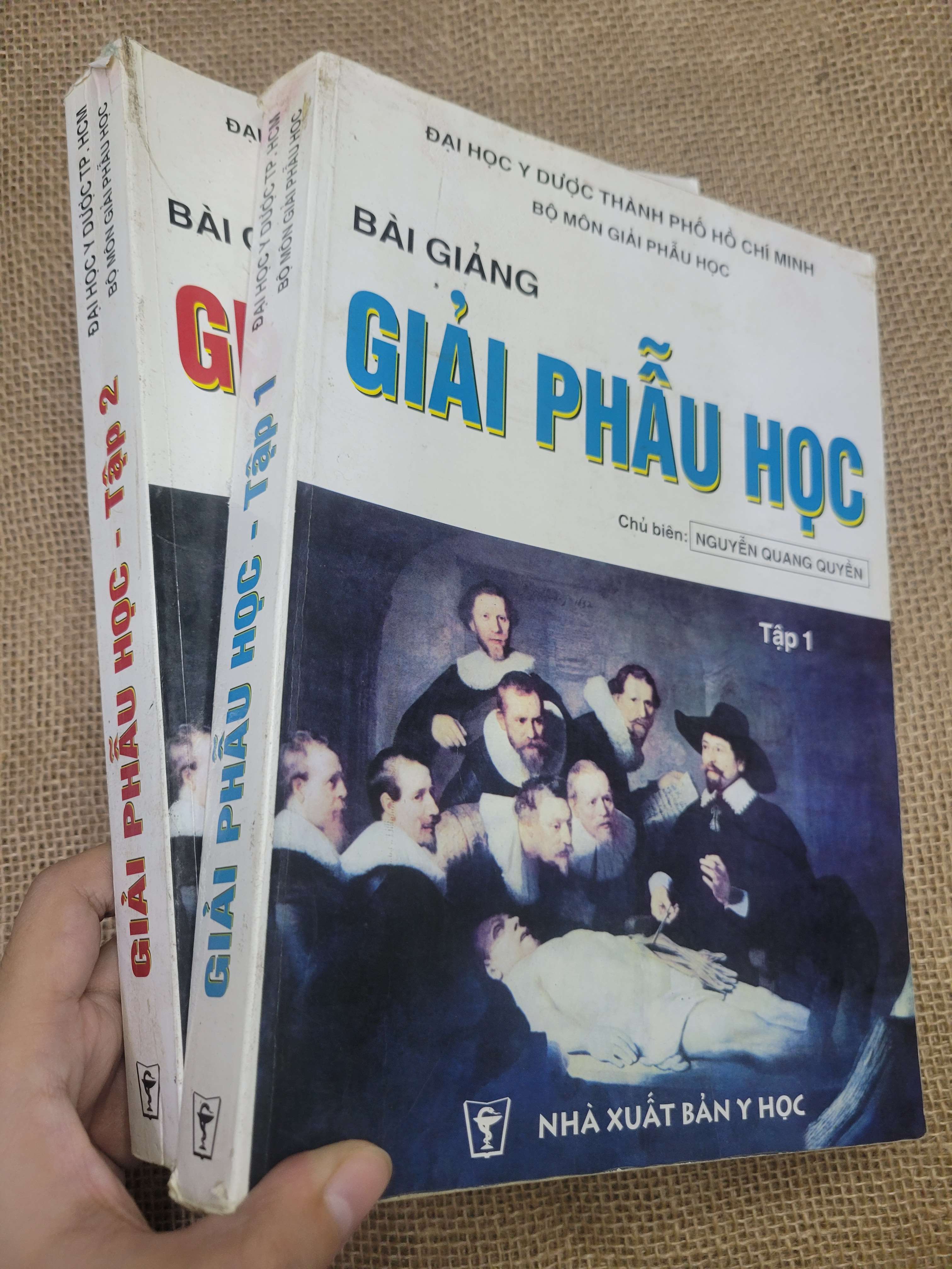2 cuốn Bài giảng Giải phẫu học (Giáo trình đại học - cao đẳng) HLSC