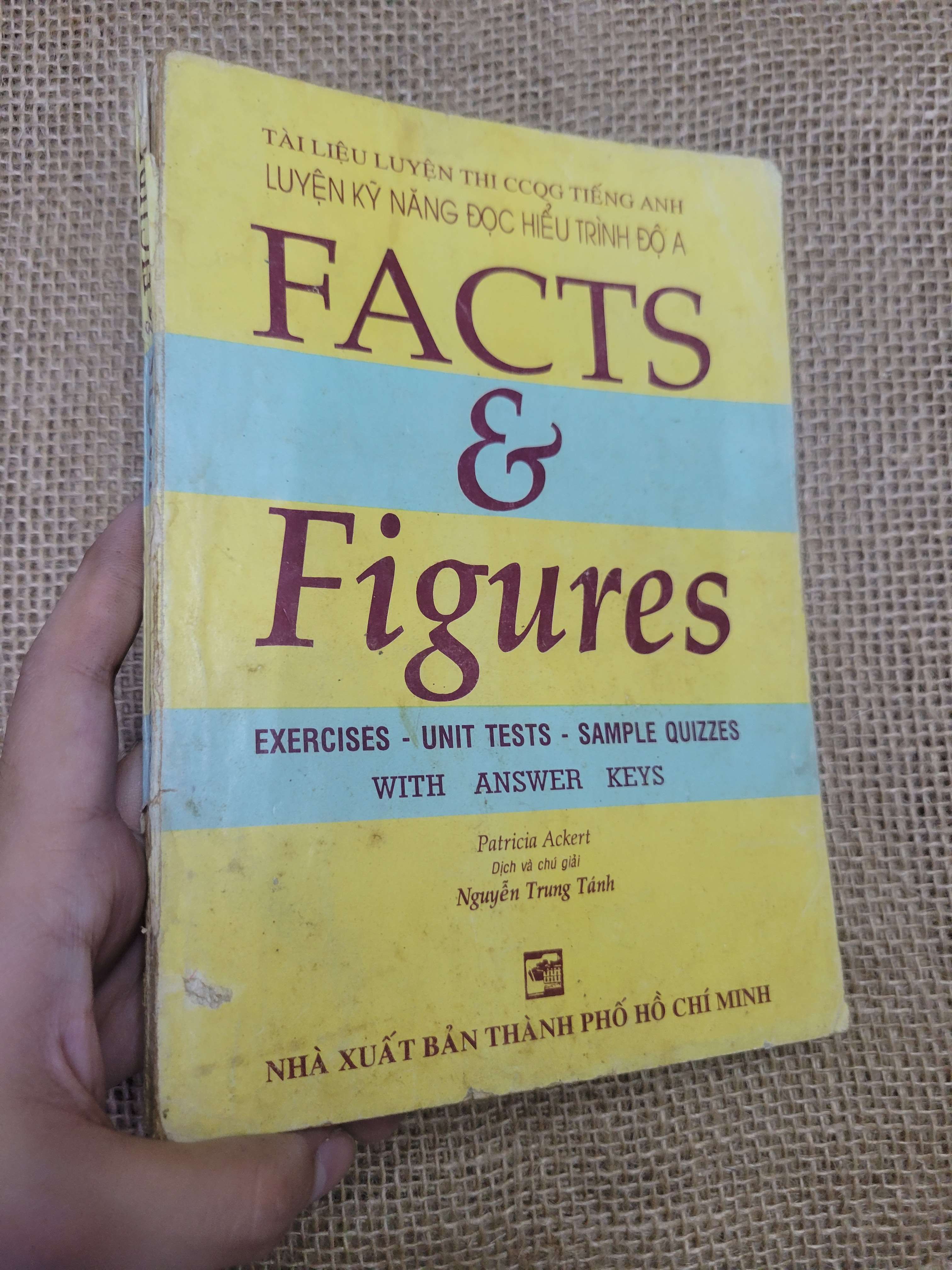 Facts & Figures - Patricia Ackert (Sách tự học tiếng Anh) HLSC