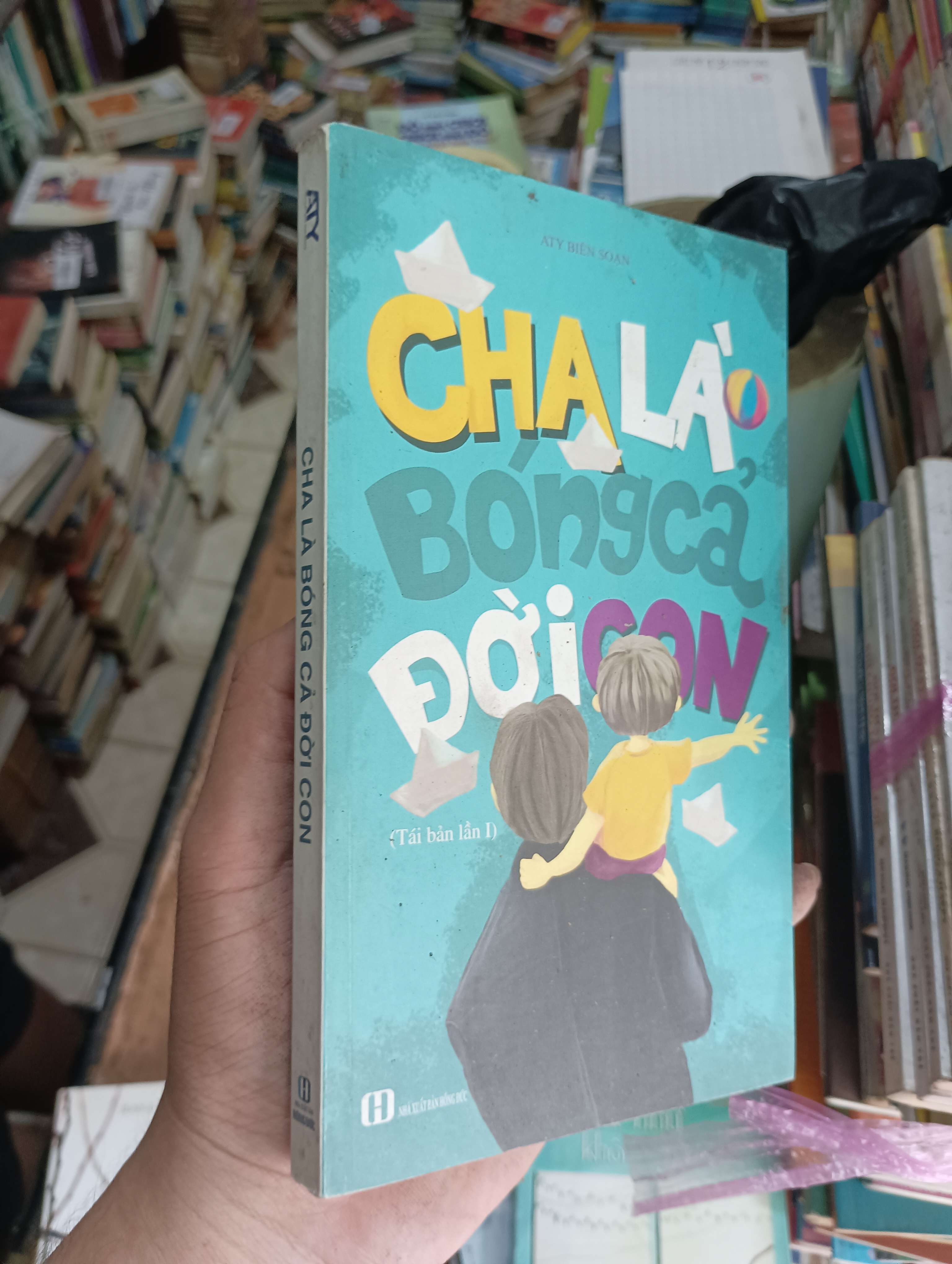 CHA LÀ BÓNG CẢ ĐỜI CON (Sách văn học) BGB