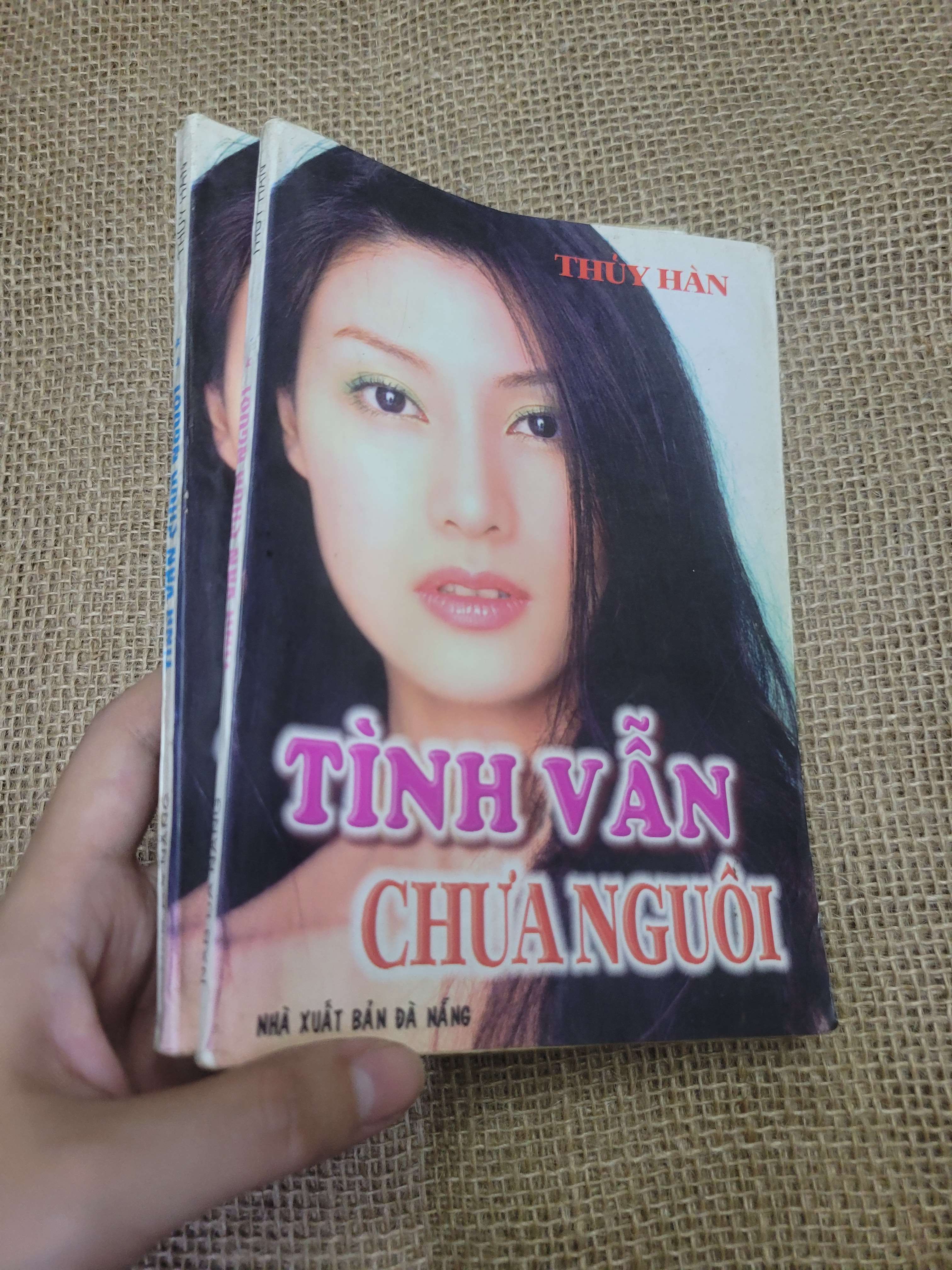 2 cuốn Tình vẫn chưa nguôi - Thủy Hàn (Sách văn học) HLSC