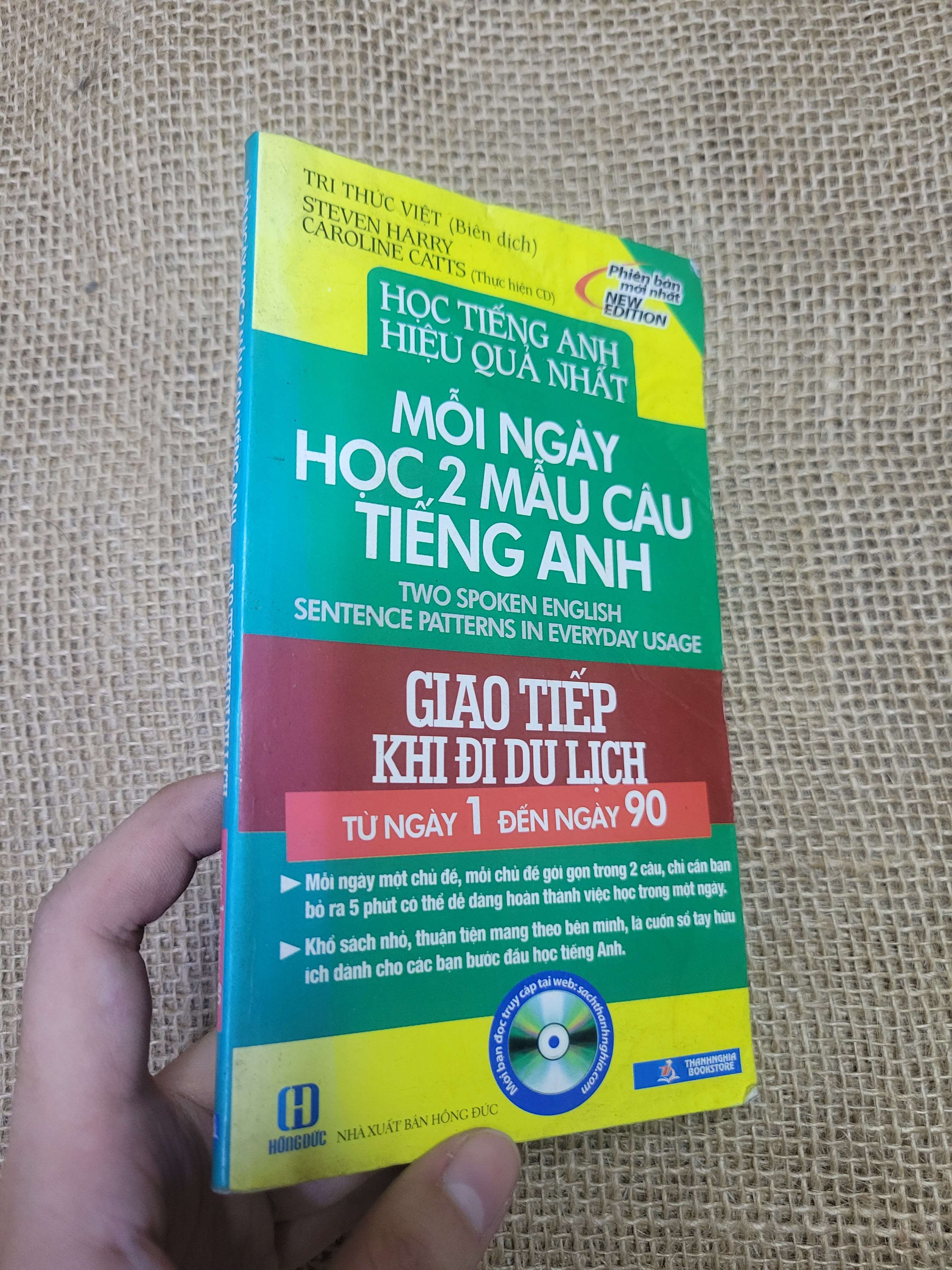 Học Tiếng Anh Hiệu Quả Nhất Mỗi Ngày Học 2 Mẫu Câu Tiếng Anh - Steven Harry, Caroline Catts (Sách tự học tiếng Anh) HLSC