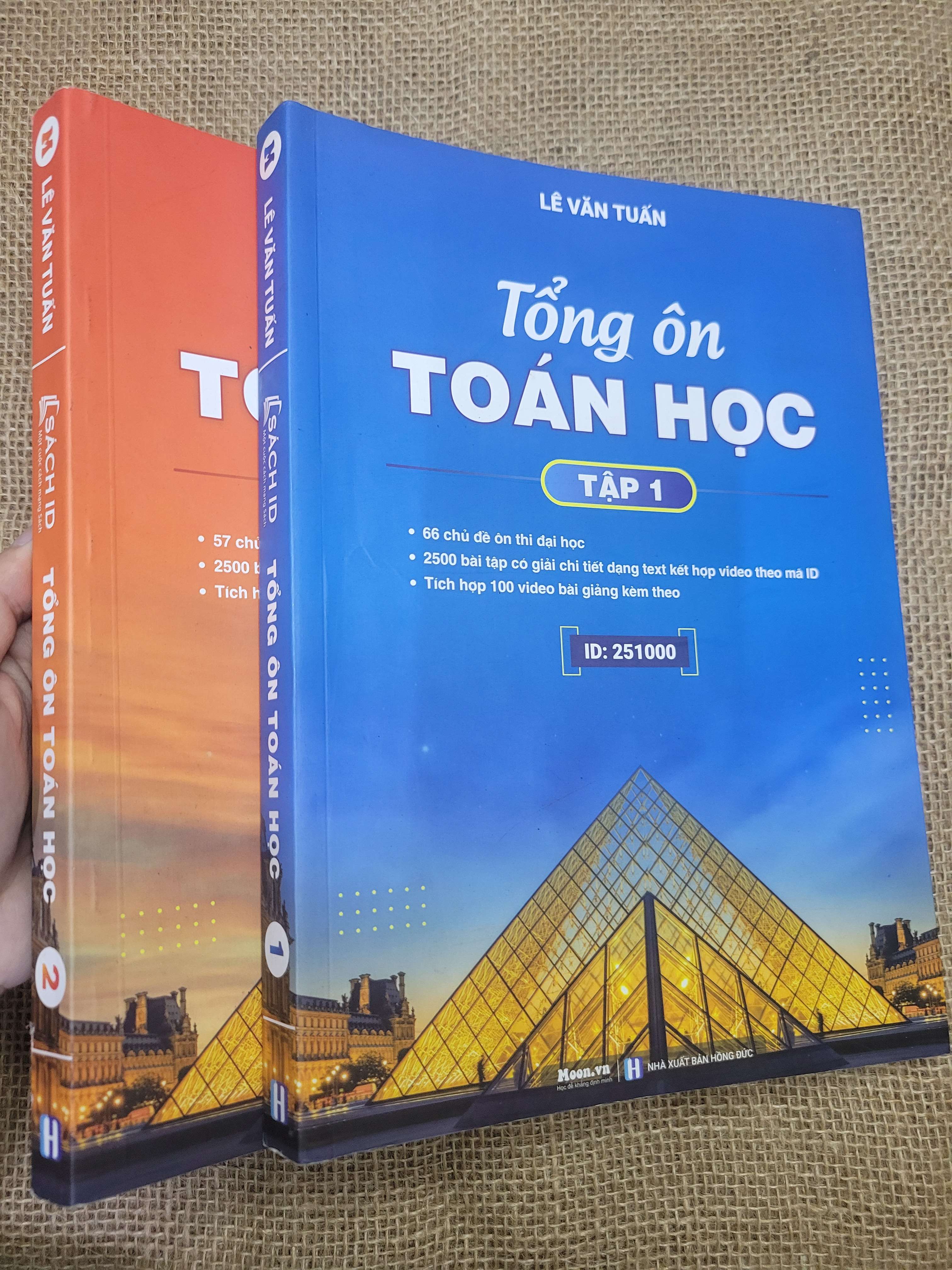 2 cuốn Tổng ôn Toán học - Lê Văn Tuấn (Tham khảo - luyện thi) HLSC
