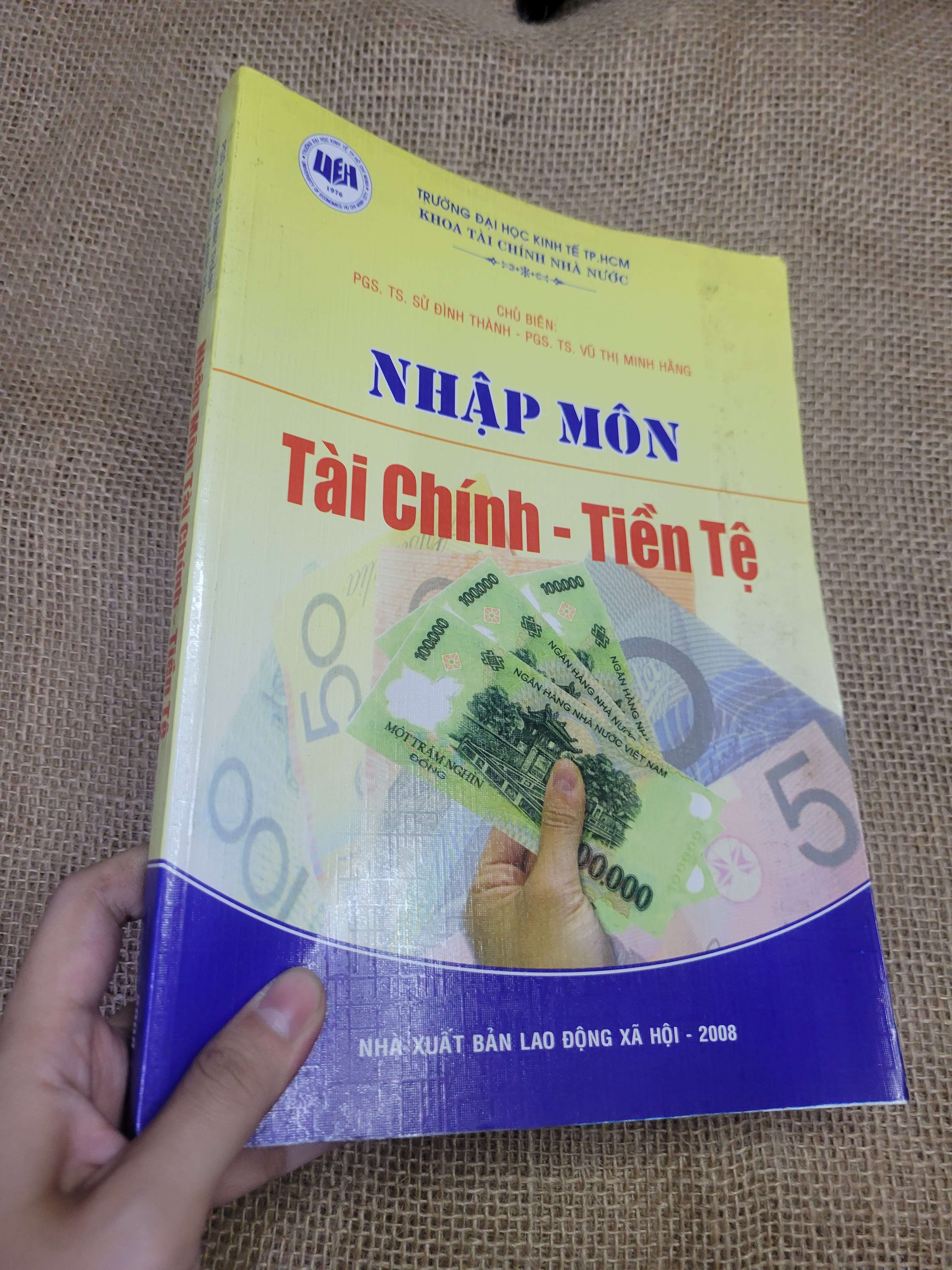 Nhập môn Tài Chính - Tiền Tệ (Giáo trình đại học - cao đẳng) HLSC