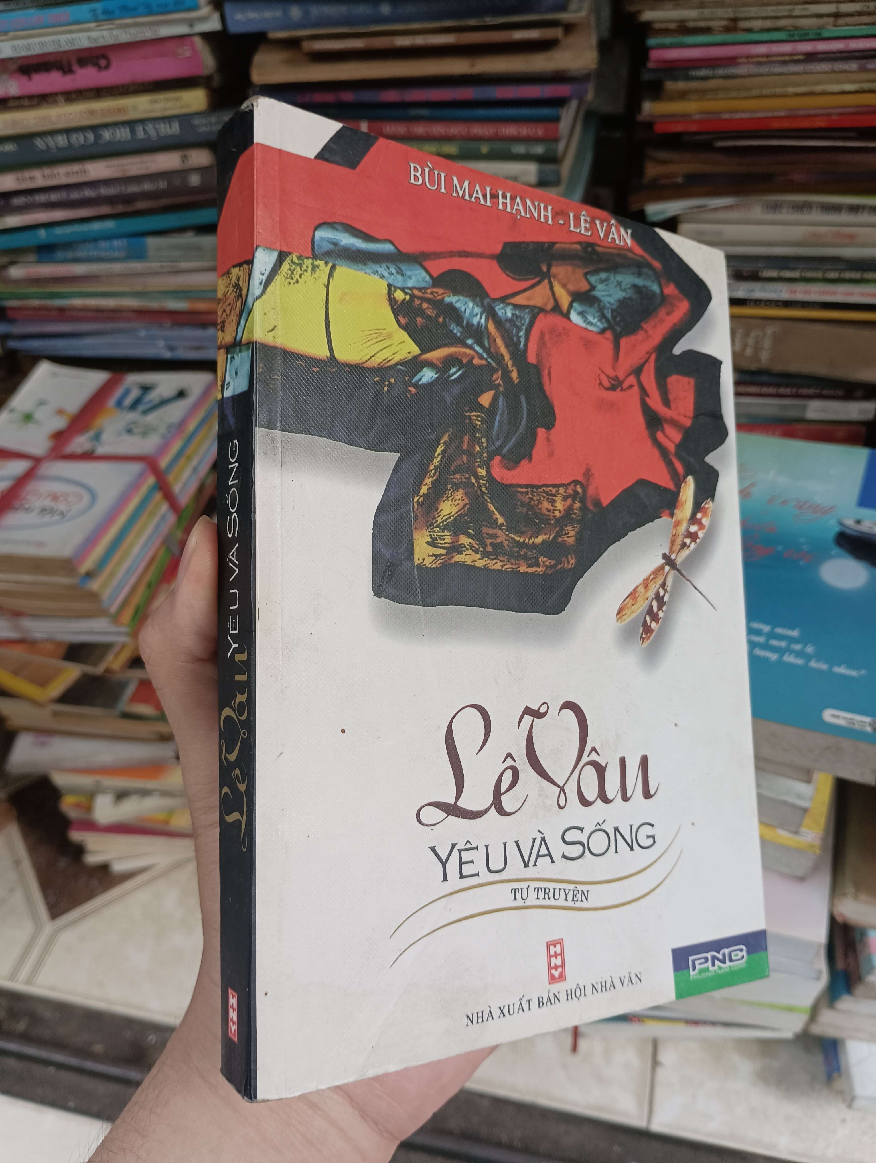 YÊU VÀ SỐNG - LÊ VÂN (Sách văn học) BGB