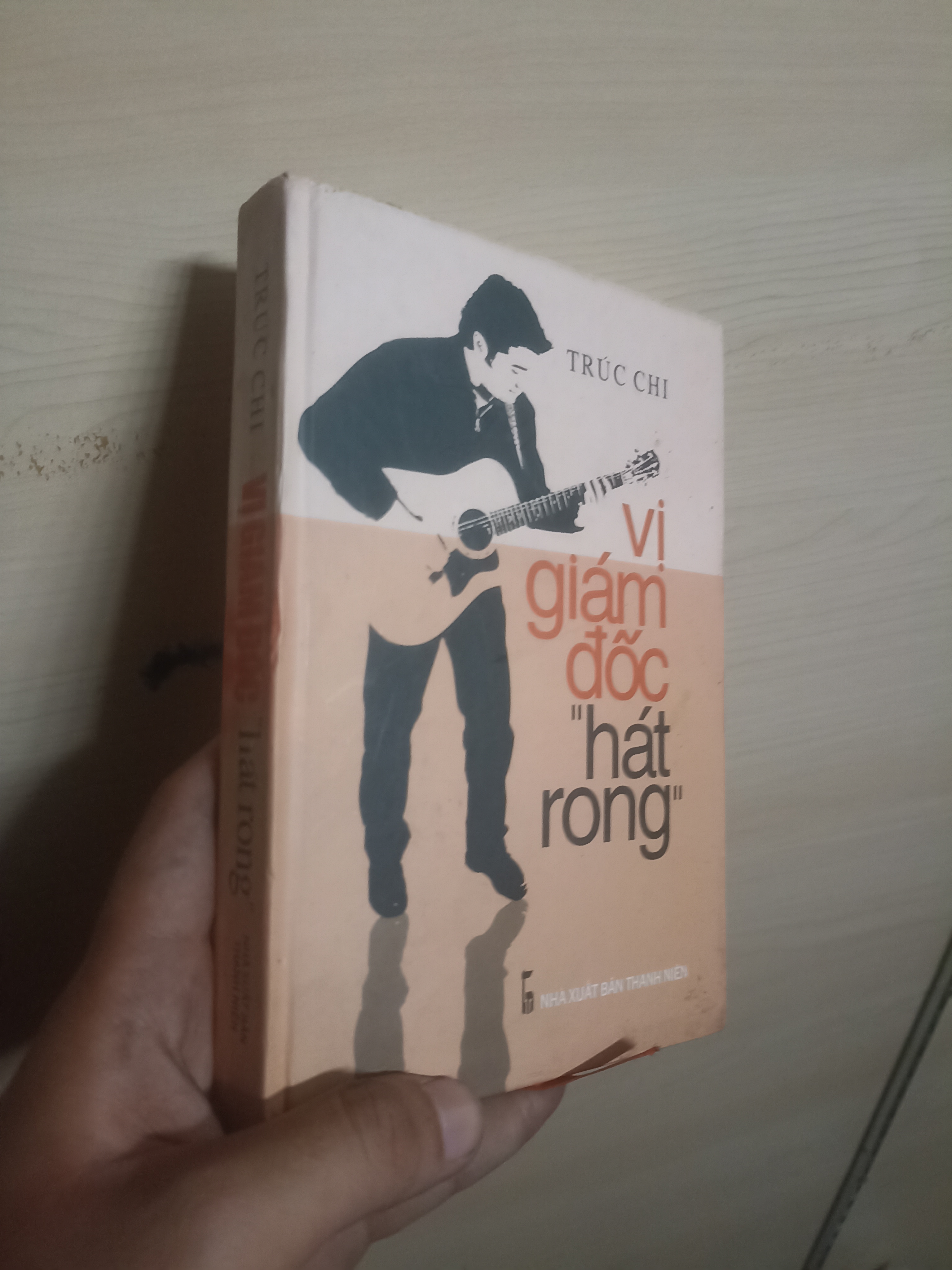Vị giám đốc hát rong - Trúc Chi Mới 90% (Kinh doanh - Marketing) VAVO