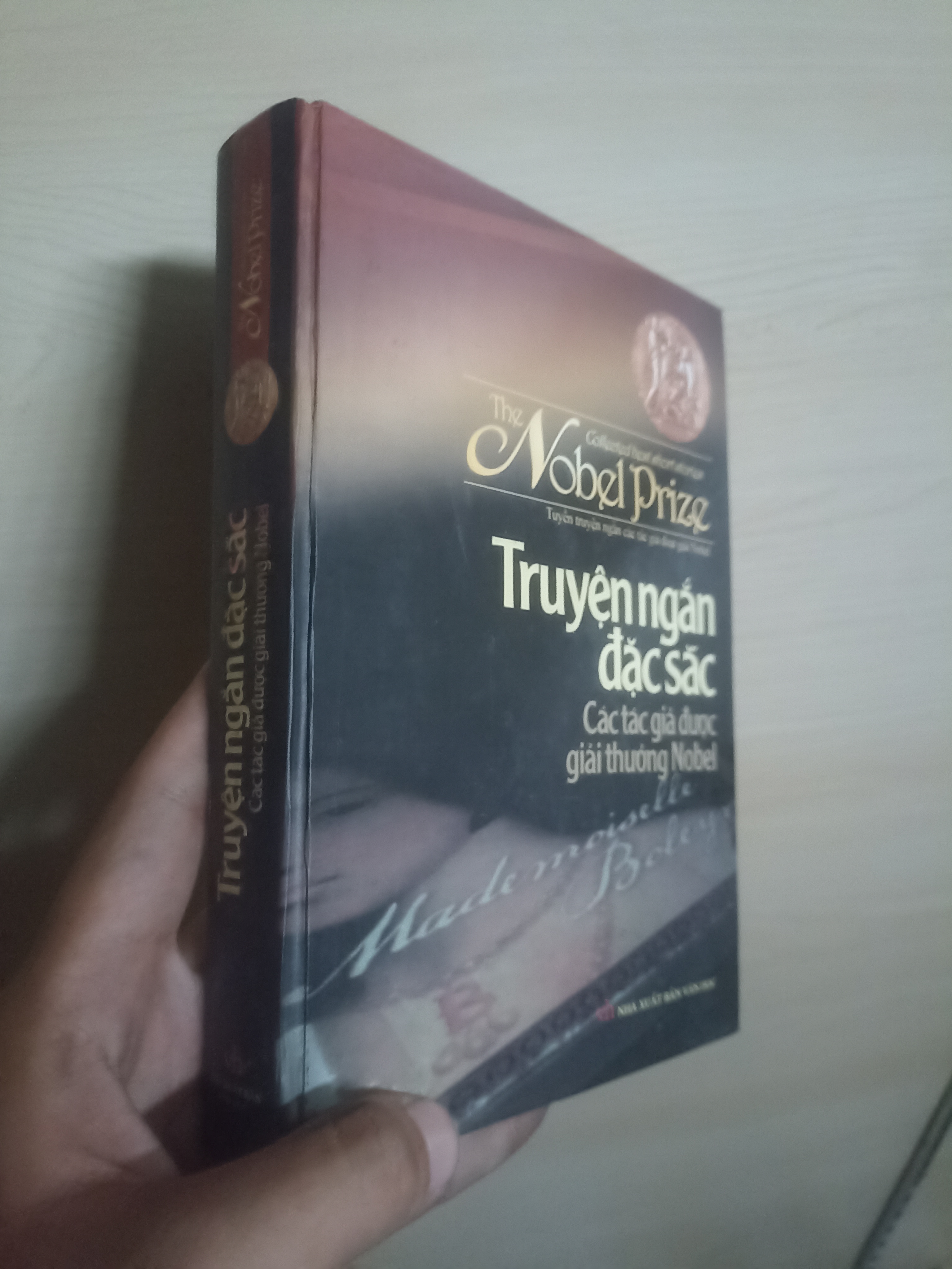 Truyện ngắn đặc sắc các tác giả được giải thưởng Nobel Mới 90% (Sách văn học) VAVO