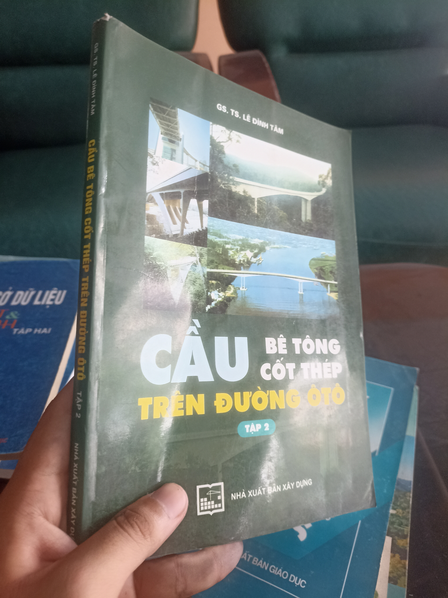 Cầu bê tông cốt thép trên đường ô tô Mới 80% (Sách giáo khoa - giáo trình) VAVO