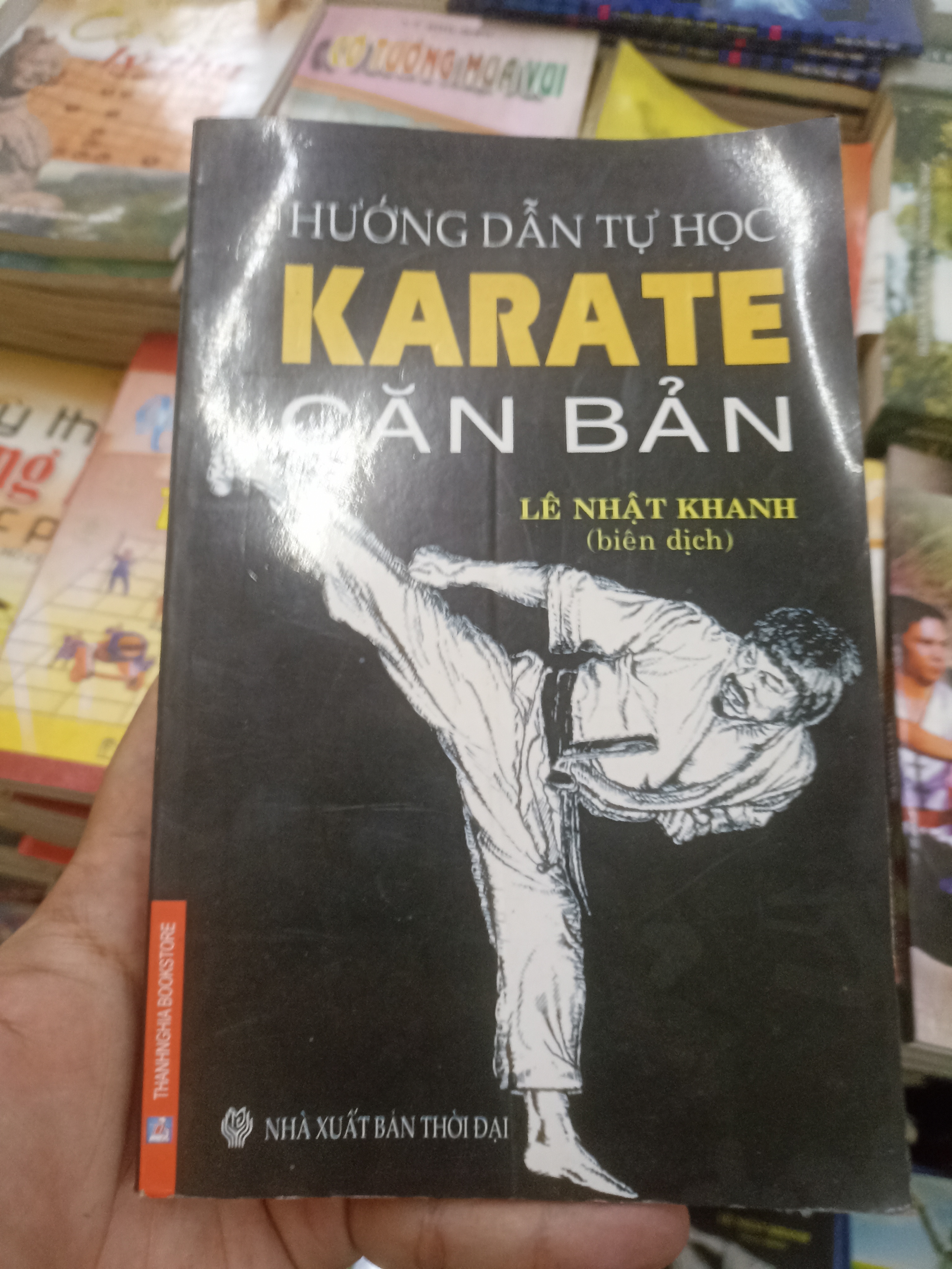 Hướng dẫn tự học Karate căn bản Mới 90% (Sách kiến thức tổng hợp) VAVO