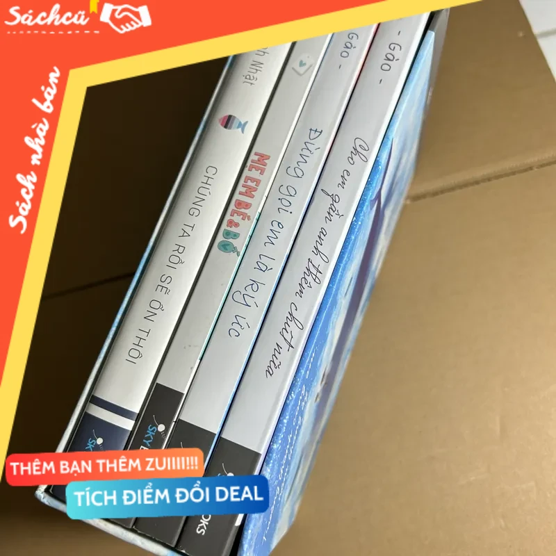 Bộ Sách 10 Năm Hành Trình Từ Cô Đơn Đến Hạnh Phúc - Gào box 5 quyển mới 80% (Sách kỹ năng) DTML