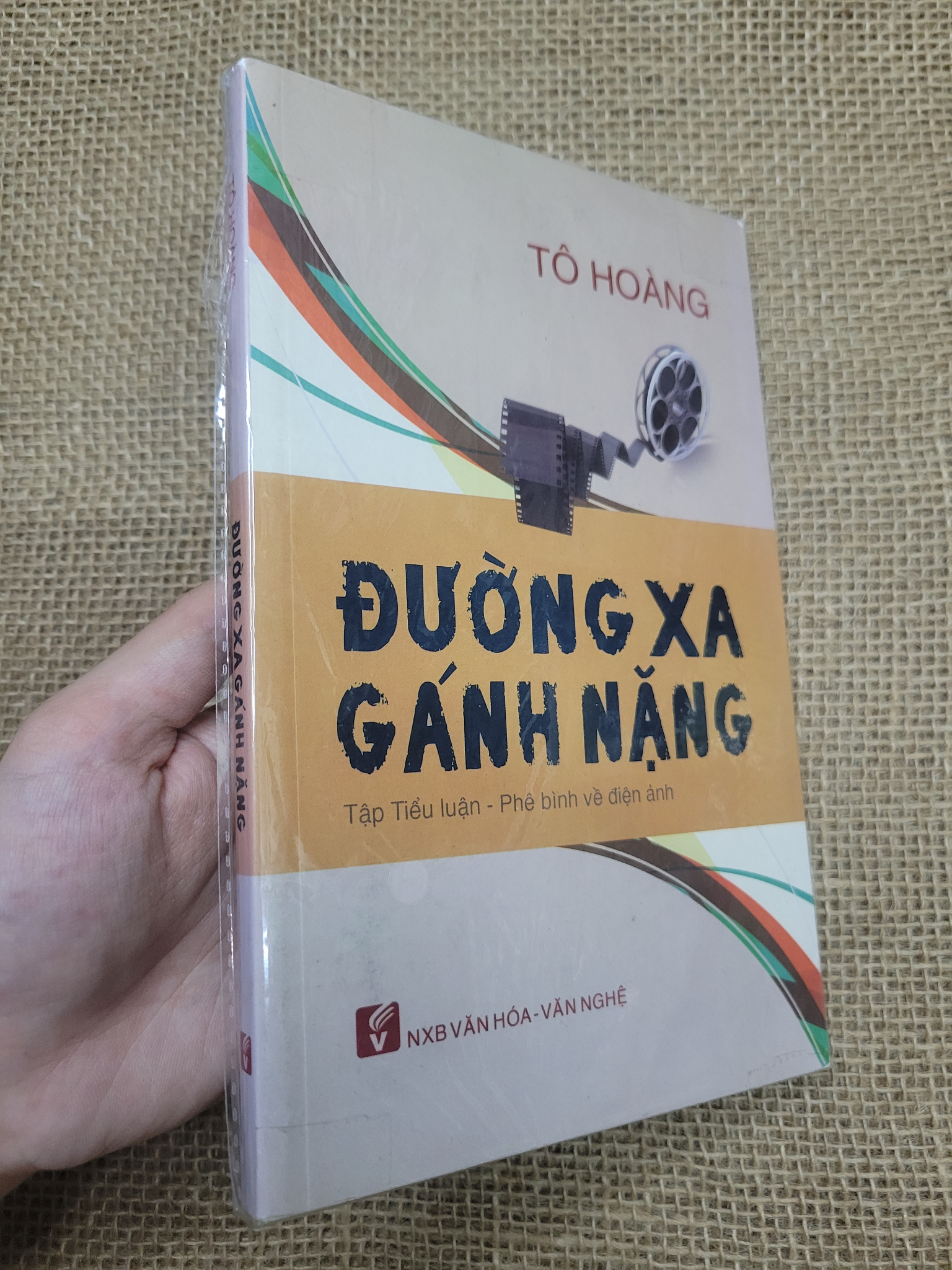 Đường xa gánh nặng - Tô Hoàng mới 80% bẩn bìa, ố (Sách kiến thức tổng hợp) SPP