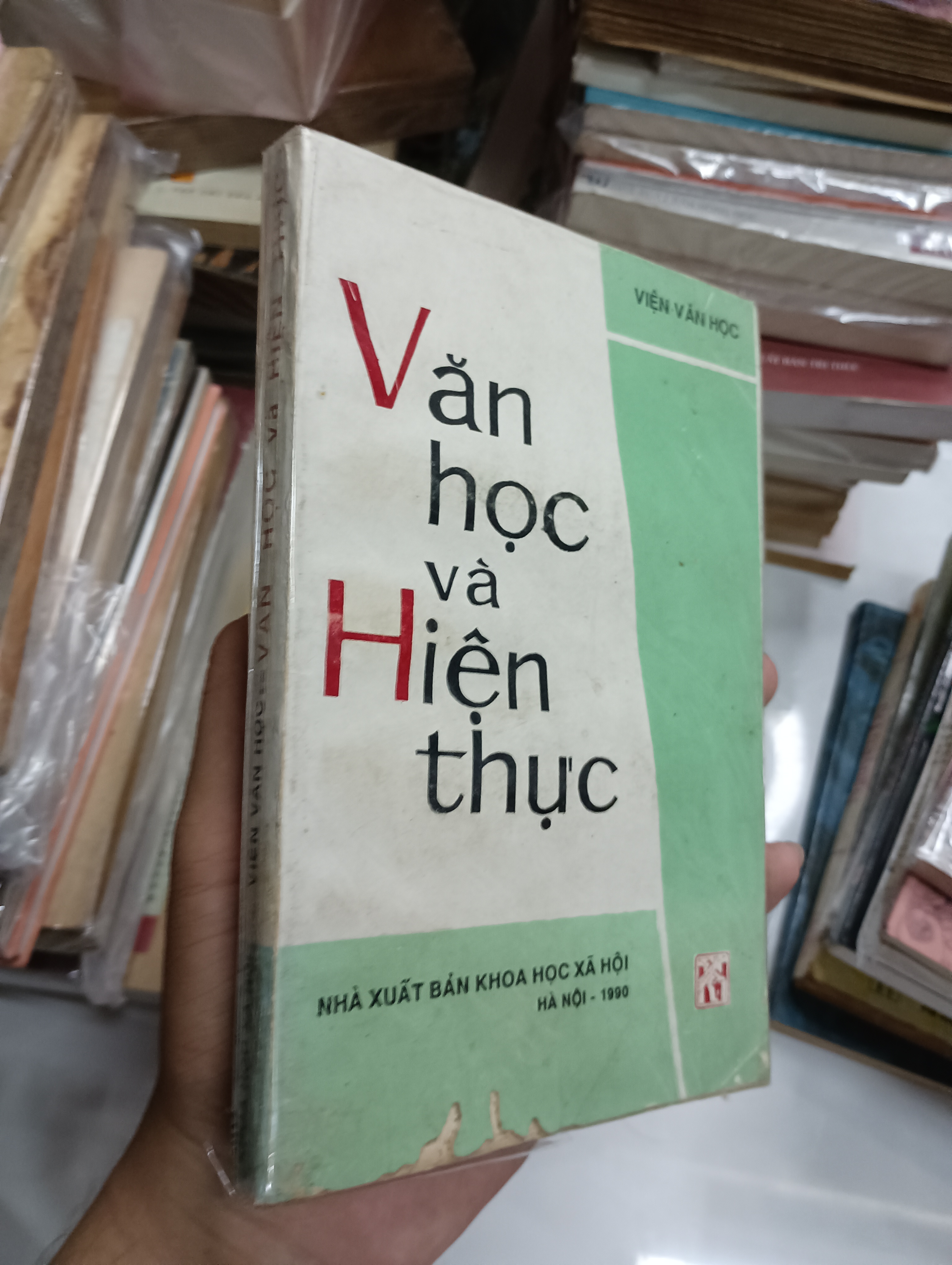 Văn học và Hiện thực (Sách văn học) SPP