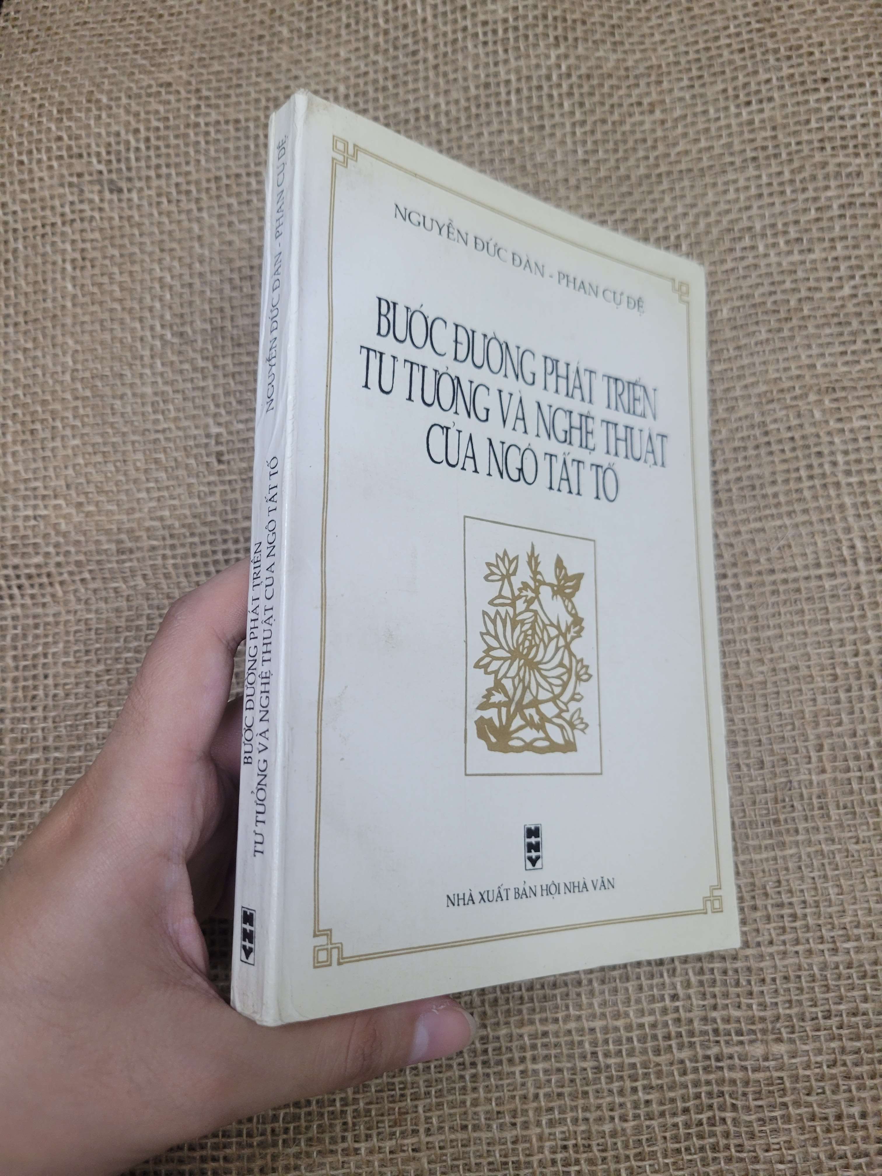 Bước đường phát triển tư tưởng và nghệ thuật của Ngô Tất Tố - Nguyễn Đức Đàn, Phan Cự Đệ 1999 mới 80% có mộc, bẩn bìa, ố (Sách văn học) SPP