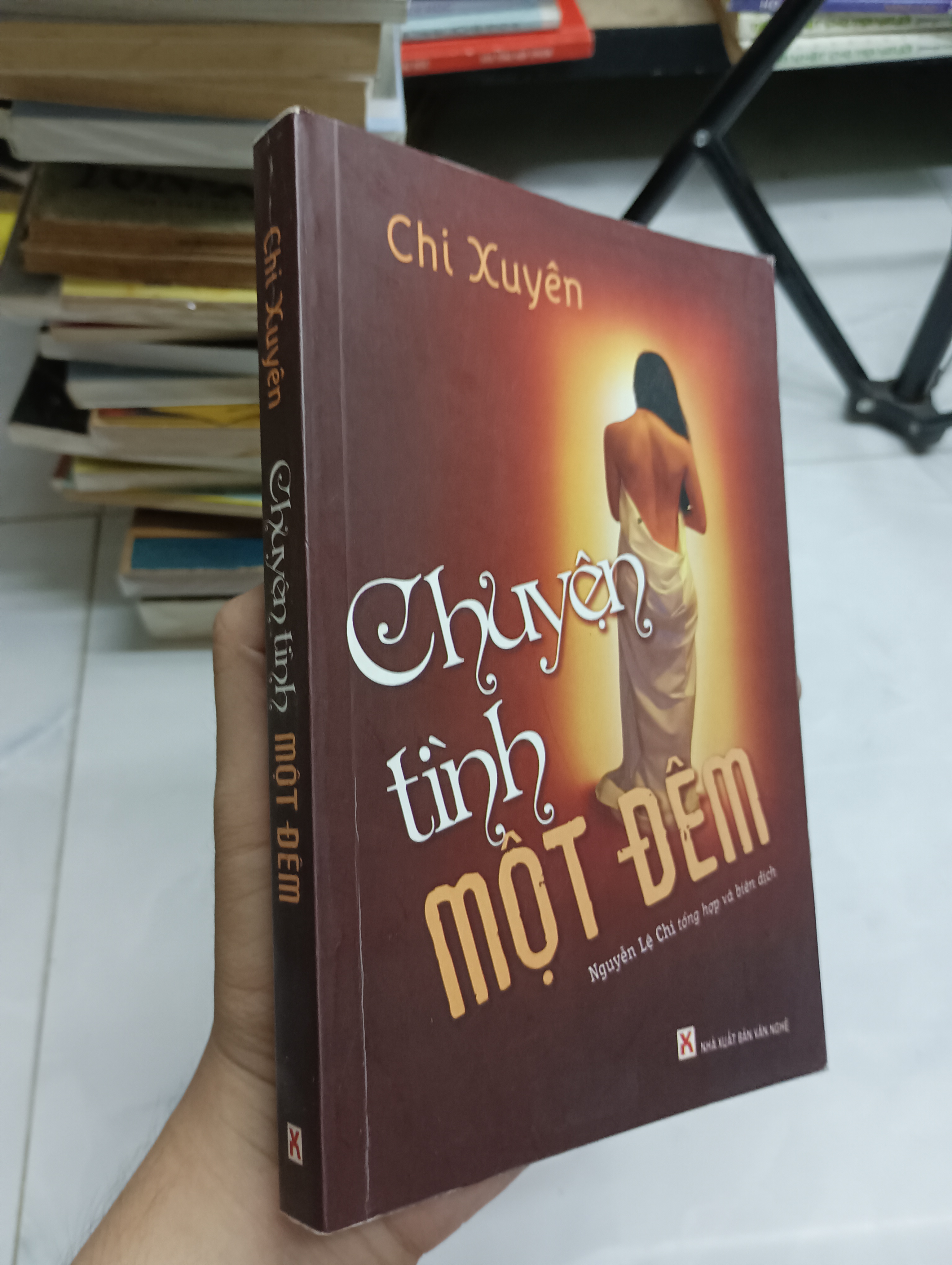 Chuyện tình một đêm - Chi Xuyên (Sách văn học) SPP