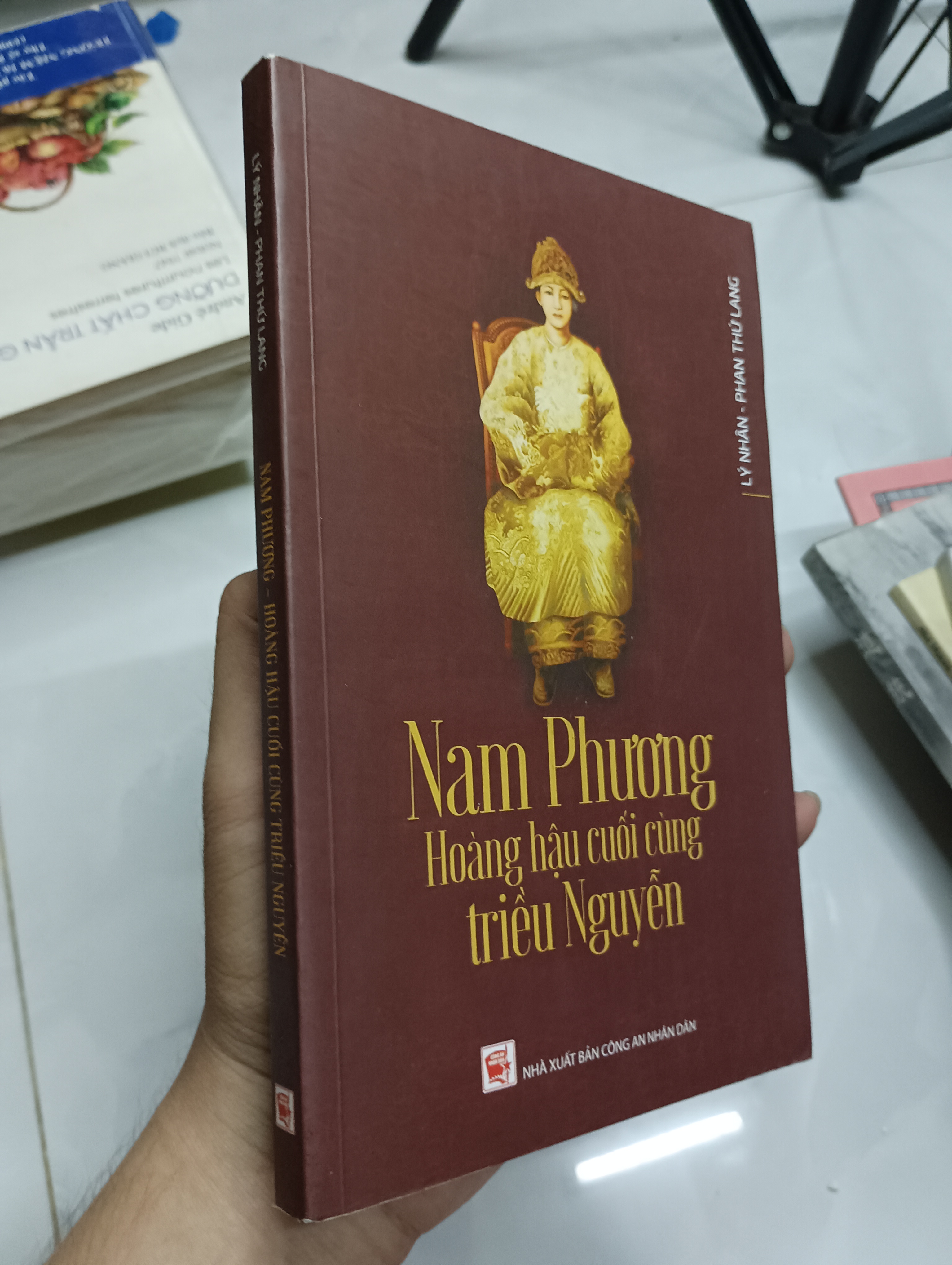 Nam Phương - Hoàng Hậu Cuối Cùng Triều Nguyễn (Lý Nhân - Phan Thứ Lang) (Lịch sử Việt Nam) SPP