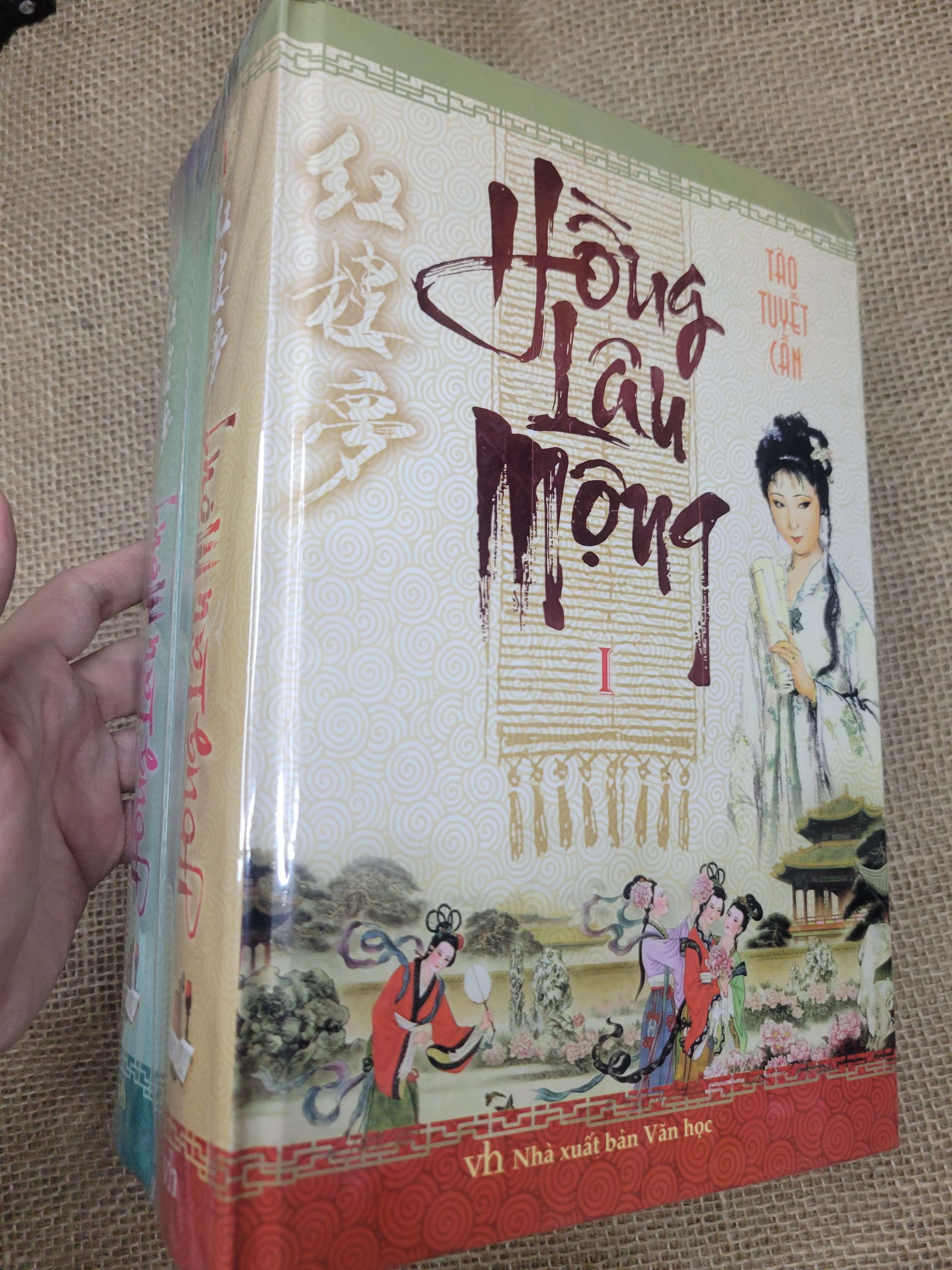 2 cuốn Hồng Lâu Mộng - Tào Tuyết Cần bìa cứng mới 80% bẩn bìa, ố (Sách văn học) SPP