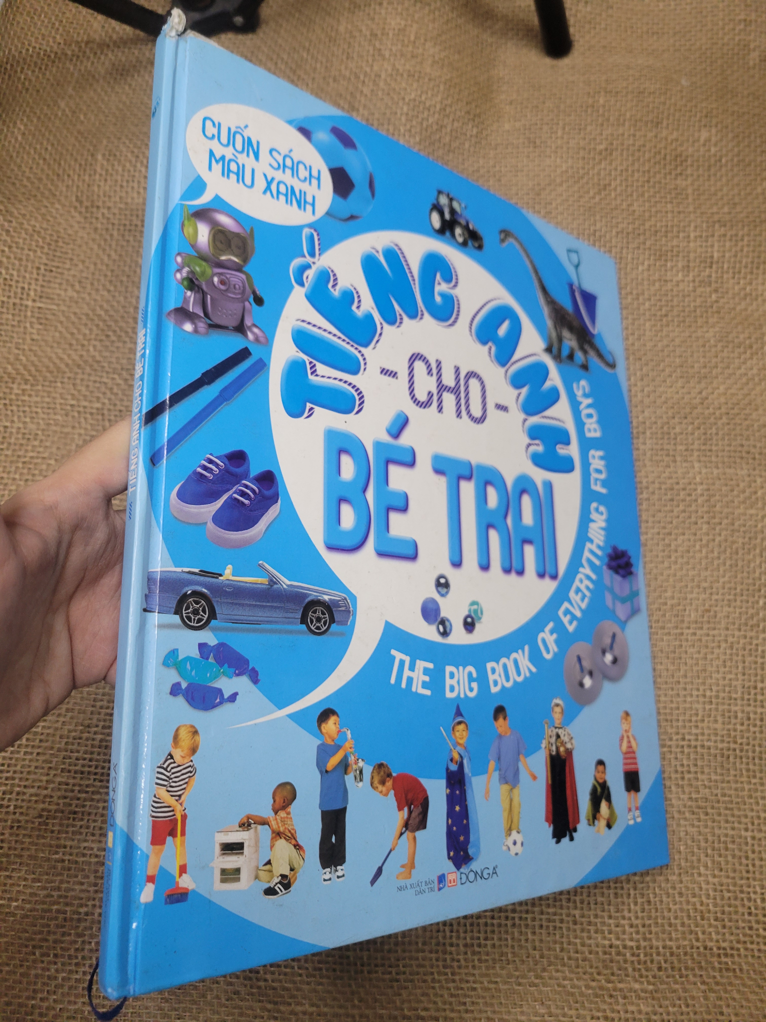 Tiếng anh cho bé trai bìa cứng 2014 mới 70% bung gáy nhẹ, bẩn bìa, ố (Sách tự học tiếng Anh) SPP