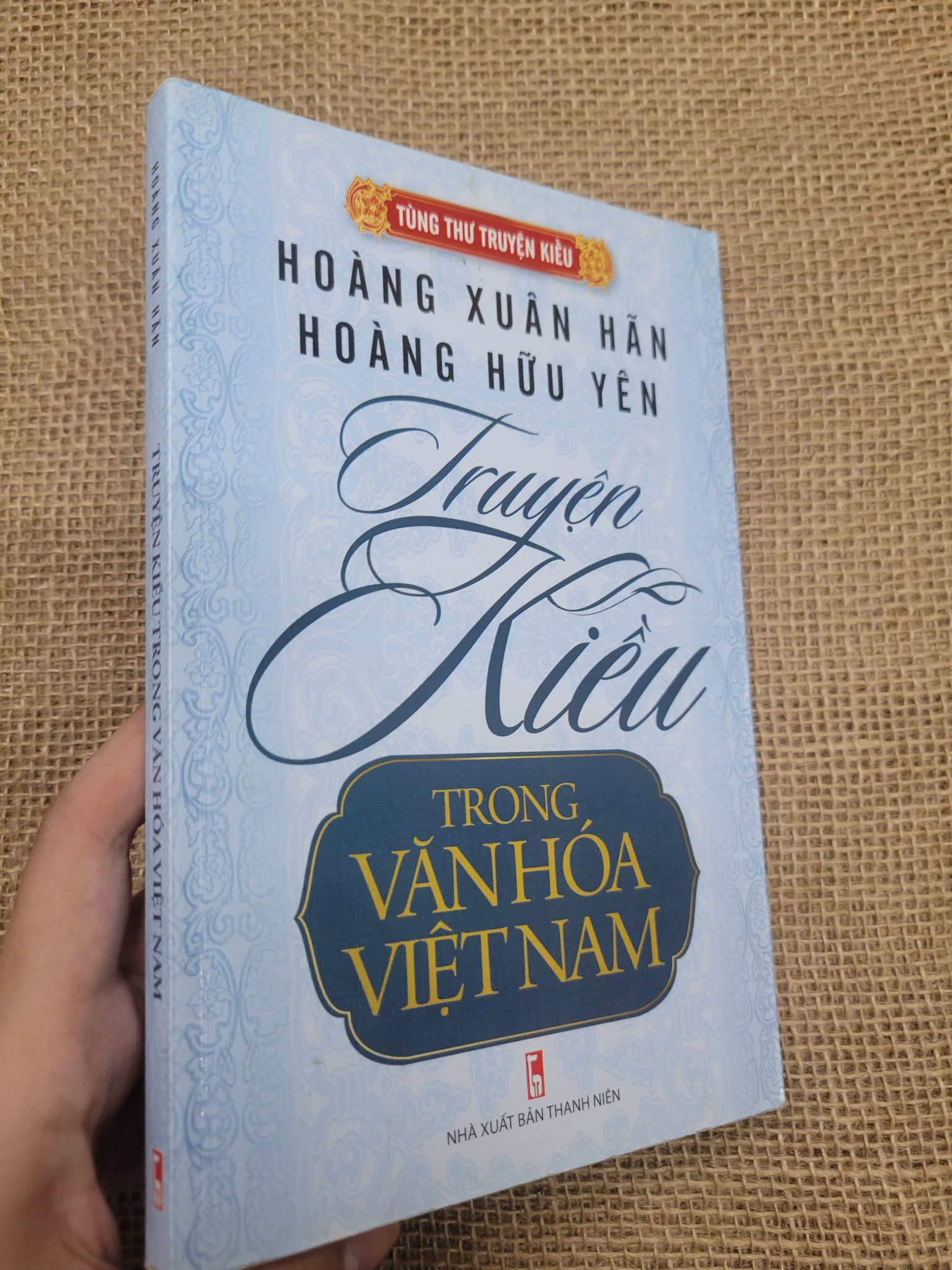 Truyện Kiều trong văn hóa Việt Nam - Hoàng Xuân Hãn, Hoàng Hữu Yên 2013 mới 80% bẩn bìa, ố (Sách văn học) SPP