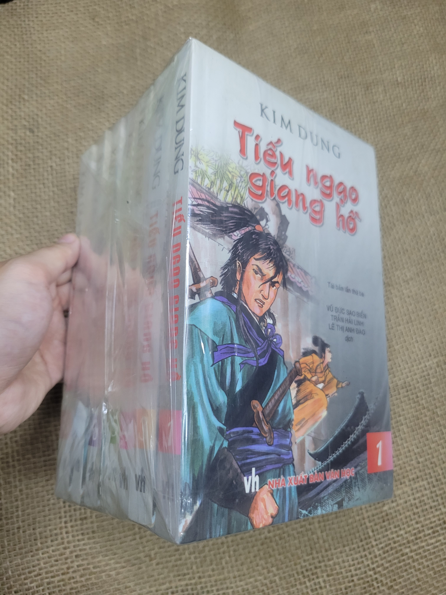 7 cuốn Tiếu ngạo giang hồ - Kim Dung (thiếu tập 2) mới 80% bẩn bìa, ố (Sách văn học) SPP