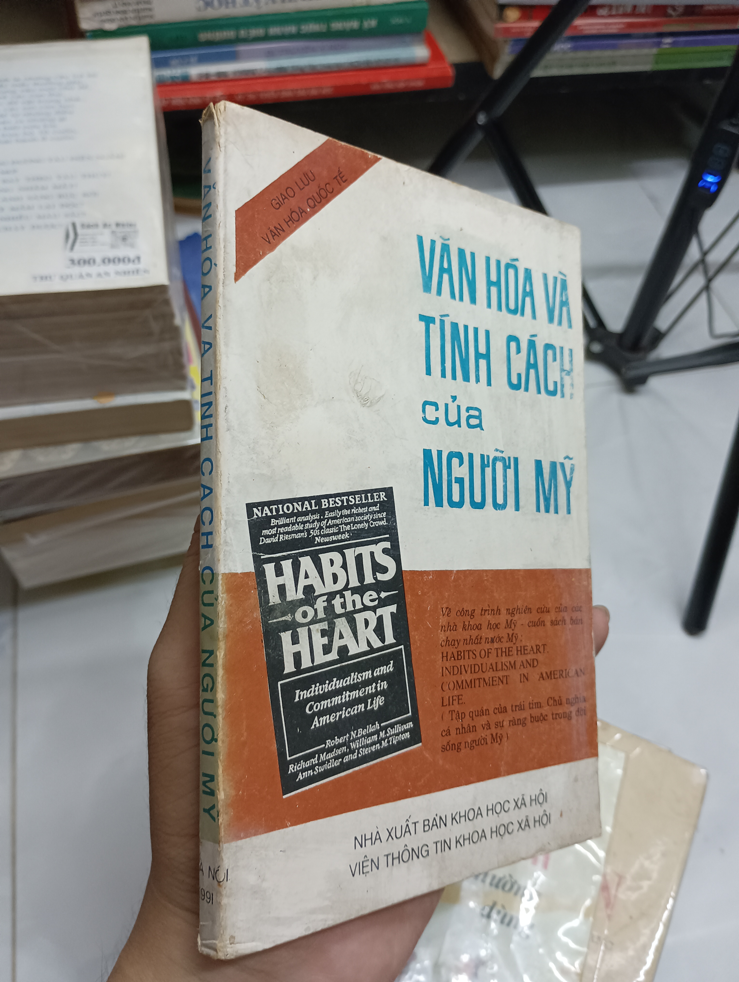 Văn Hóa Và Tính Cách Của Người Mỹ (Habits of the Heart) - Robert N. Bellah, Richard Madsen, William M. Sullivan, Ann Swidler, Steven M. Tipton (Sách văn học) SPP
