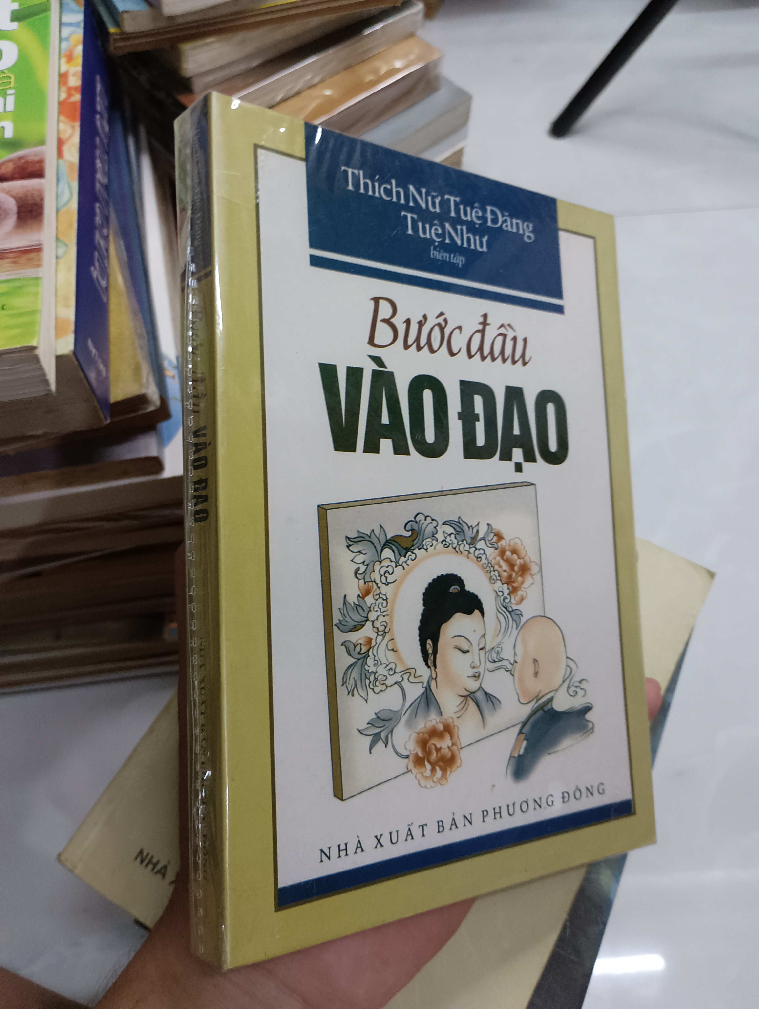 Title: Bước đầu Vào Đạo Author: Thích Nữ Tuệ Đăng Tuệ Như (Sách tôn giáo - tâm linh) SPP