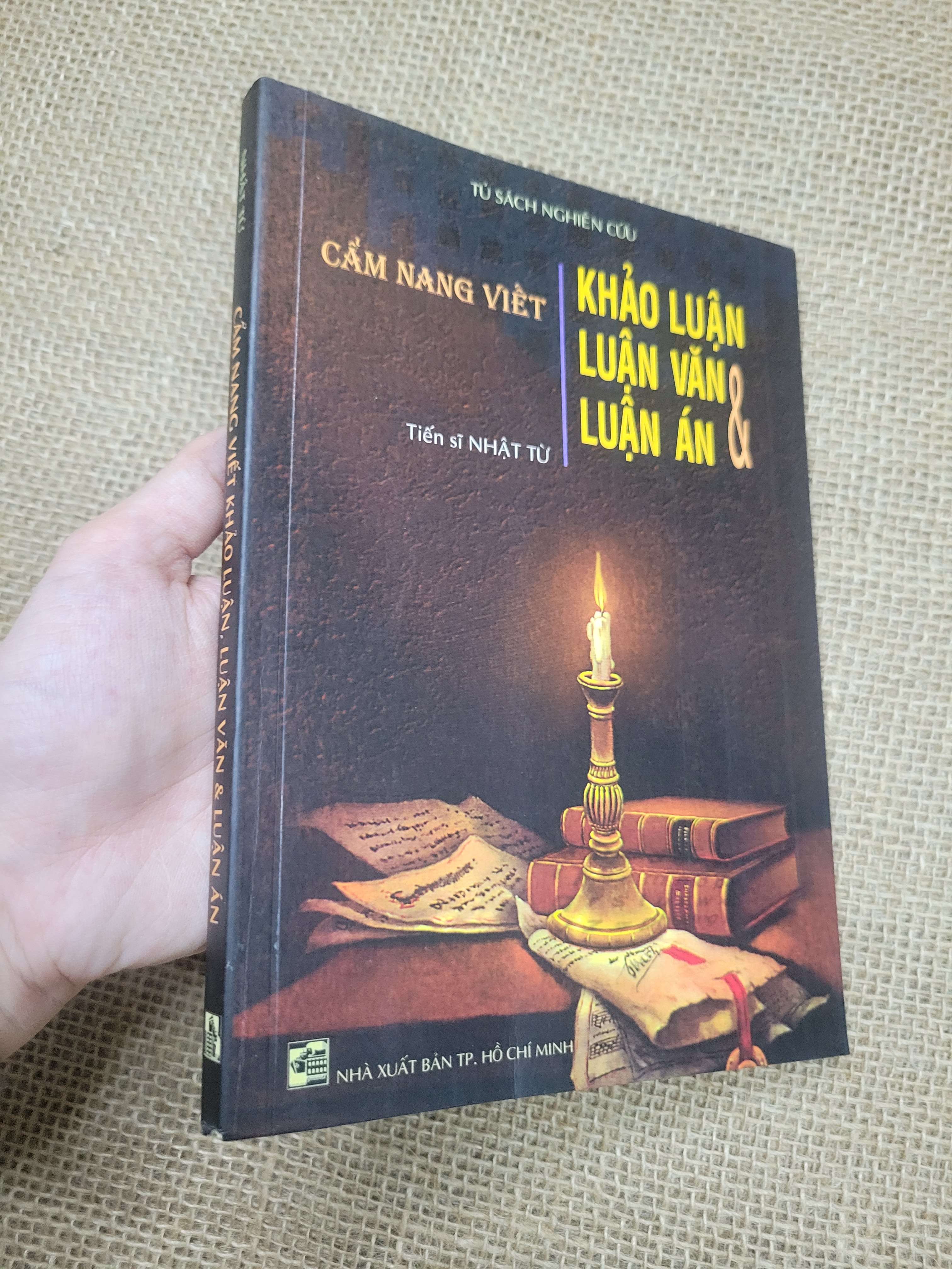 Cẩm nang viết Khảo luận, luận văn & luận án 2003 mới 80% bẩn bìa, ố (Tham khảo - luyện thi) SPP