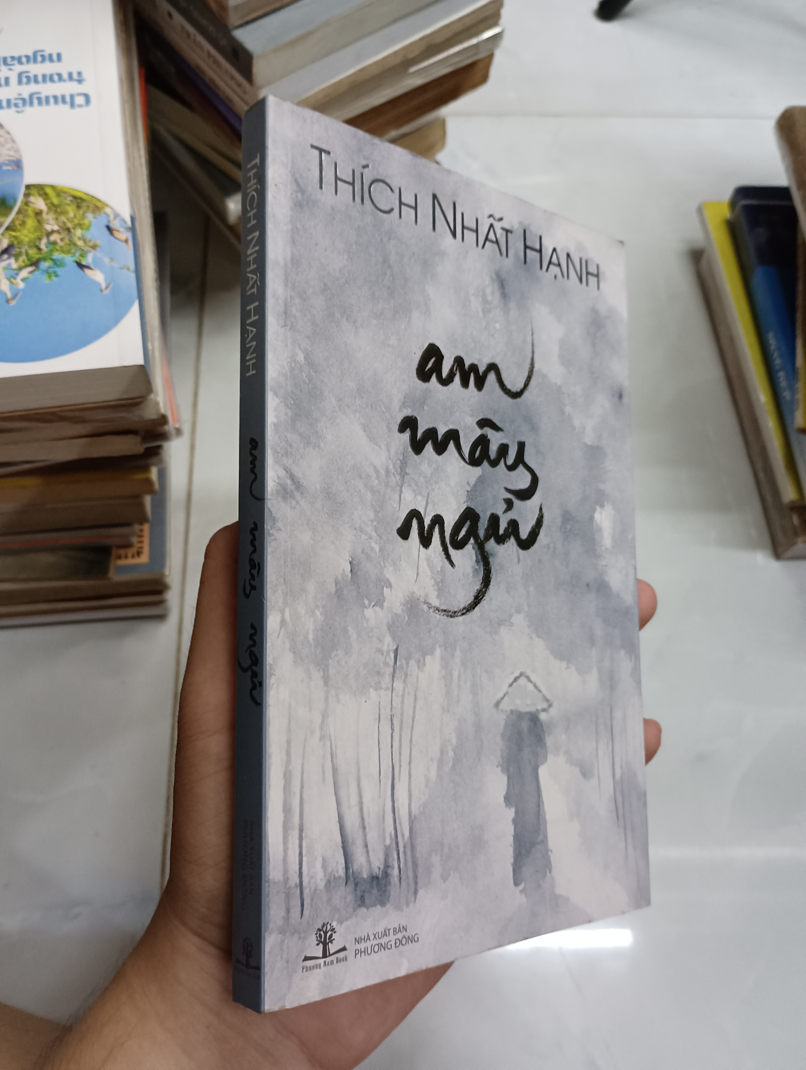 Title: Am mây ngù Author: THÍCH NHẤT HẠNH (Sách tôn giáo - tâm linh) SPP