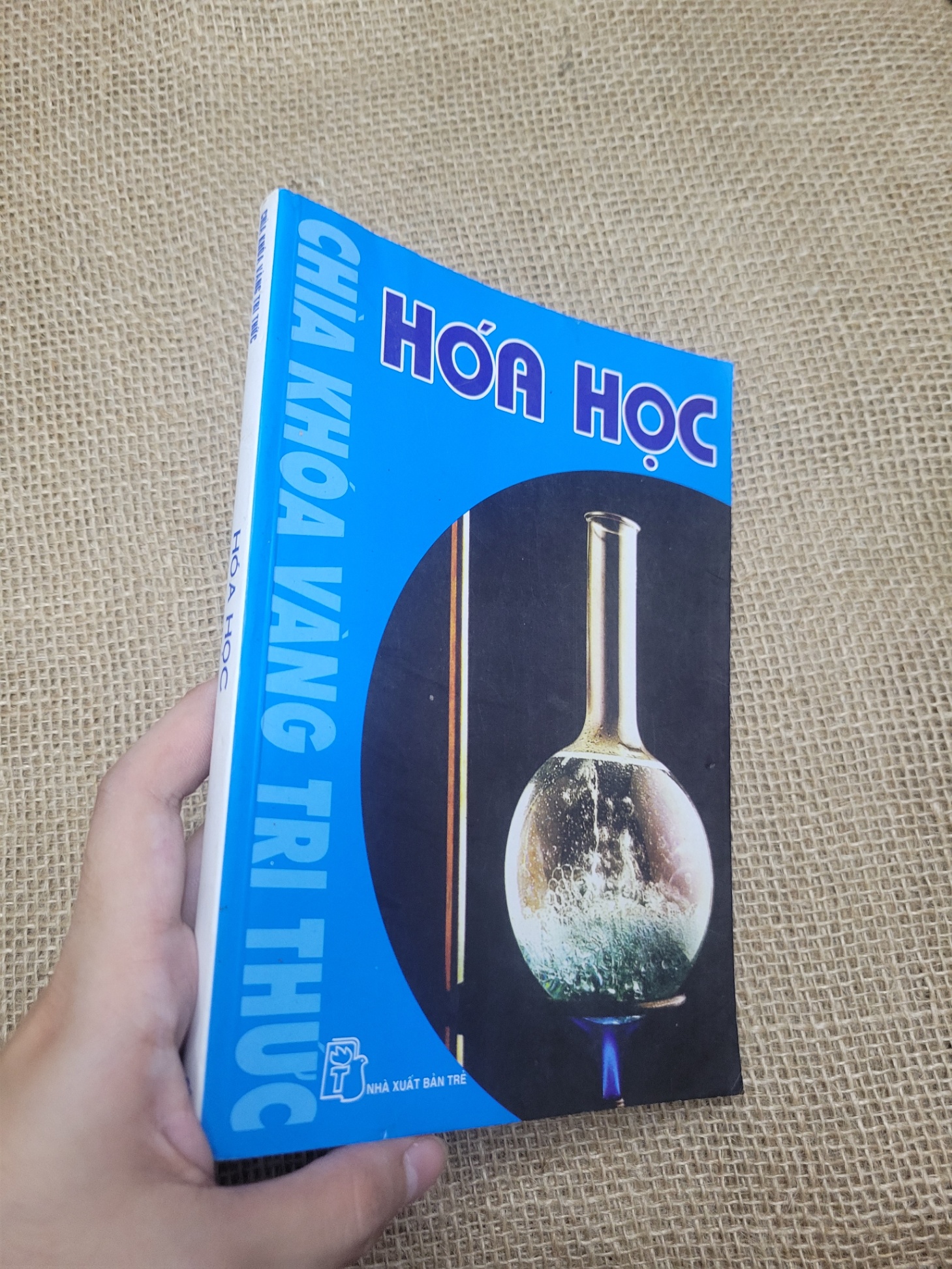 Hóa học Chìa khóa vàng tri thức 2007 mới 80% có chữ viết, bẩn bìa, ố (Sách kiến thức tổng hợp) SPP