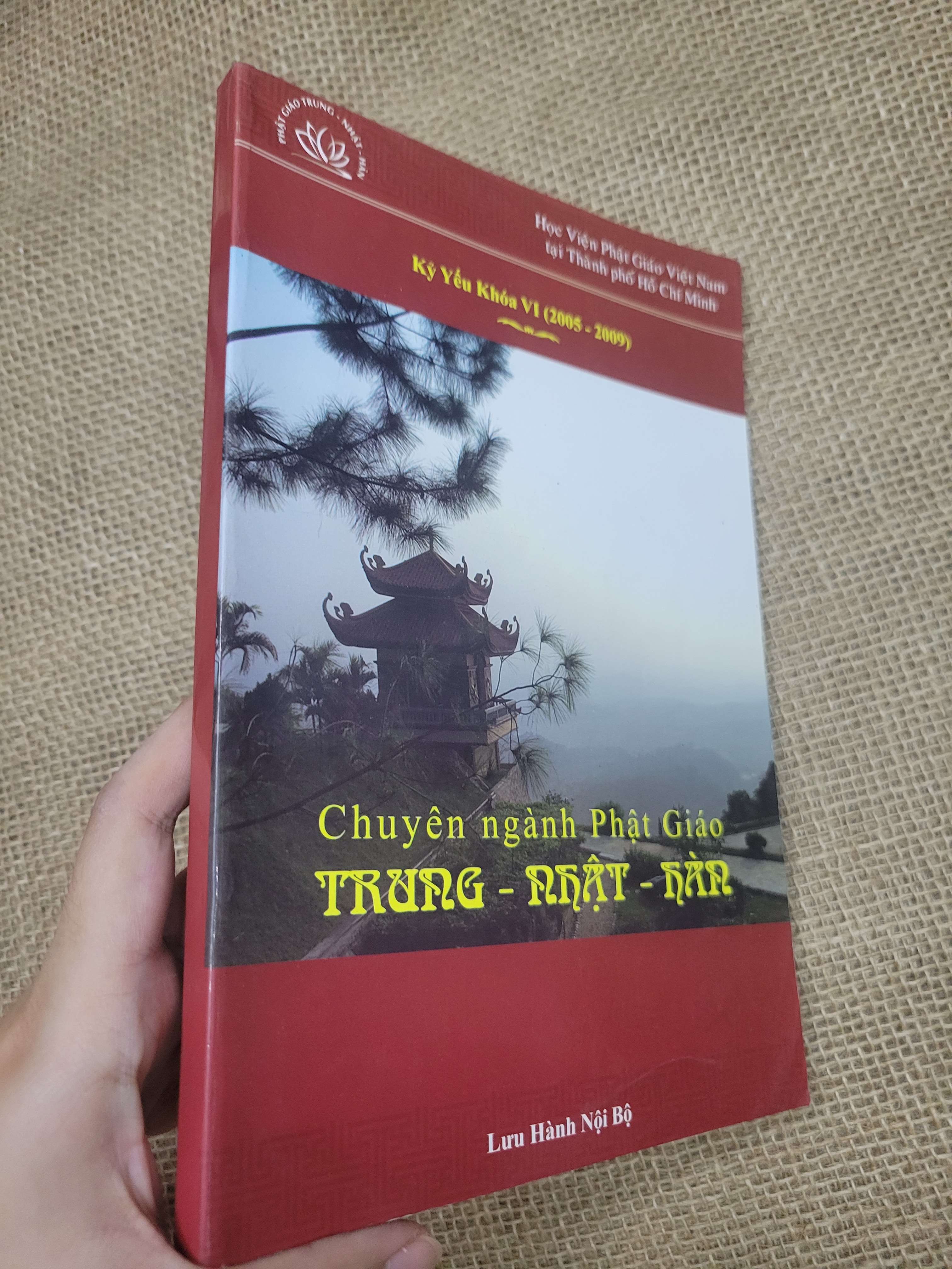 Chuyên ngành Phật giáo Trung - Nhật - Hàn 2009 mới 80% bẩn bìa, ố (Sách tôn giáo - tâm linh) SPP