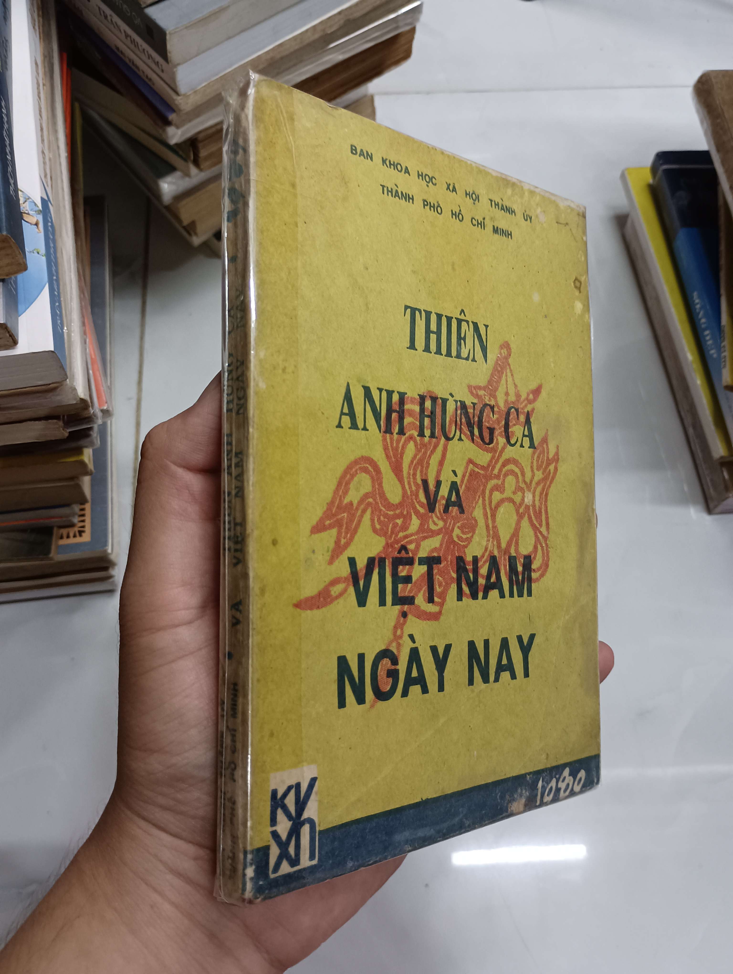 Title: THIÊN ANH HÙNG CA VÀ VIỆT NAM NGÀY NAY (Sách văn học) SPP