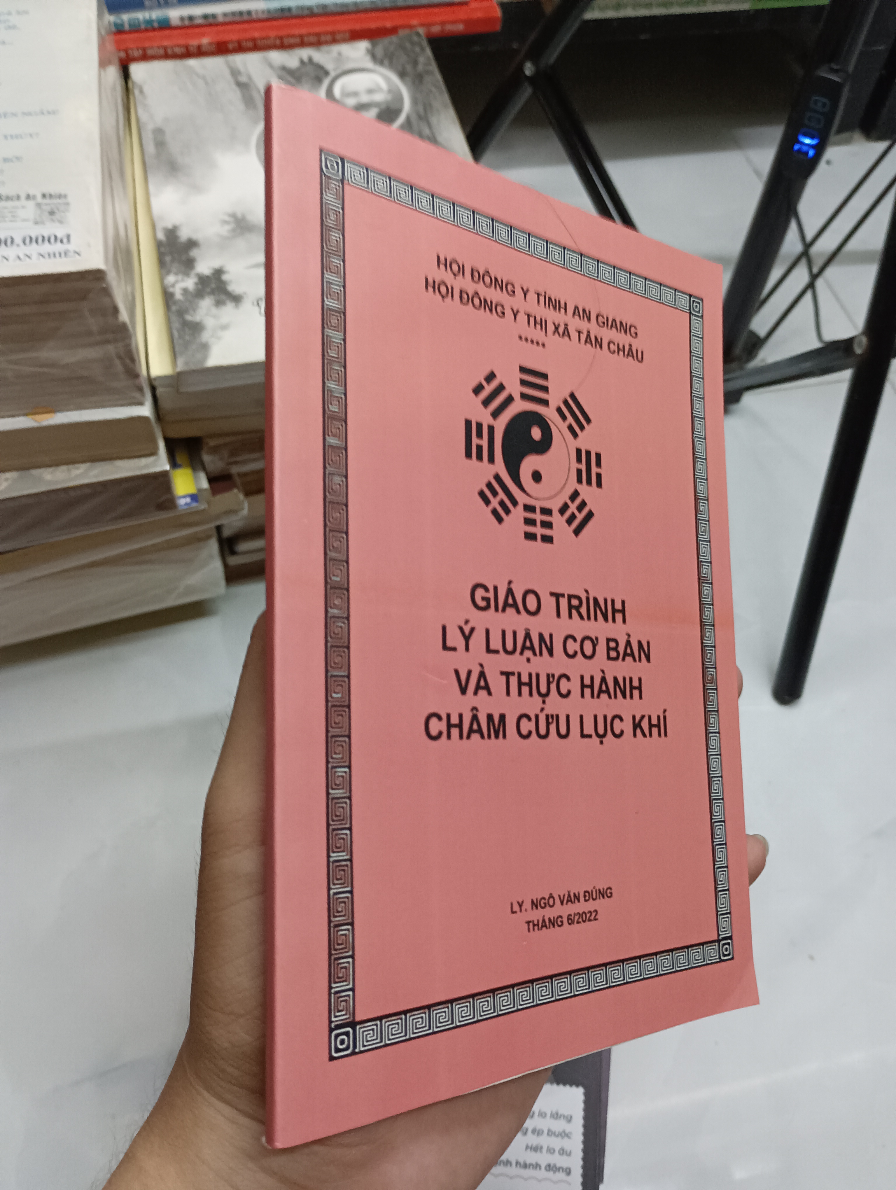 Giáo trình lý luận cơ bản và thực hành châm cứu lục khí - Lương y Ngô Văn Đủng (Sách Y học - Sức khỏe - Thể thao) SPP
