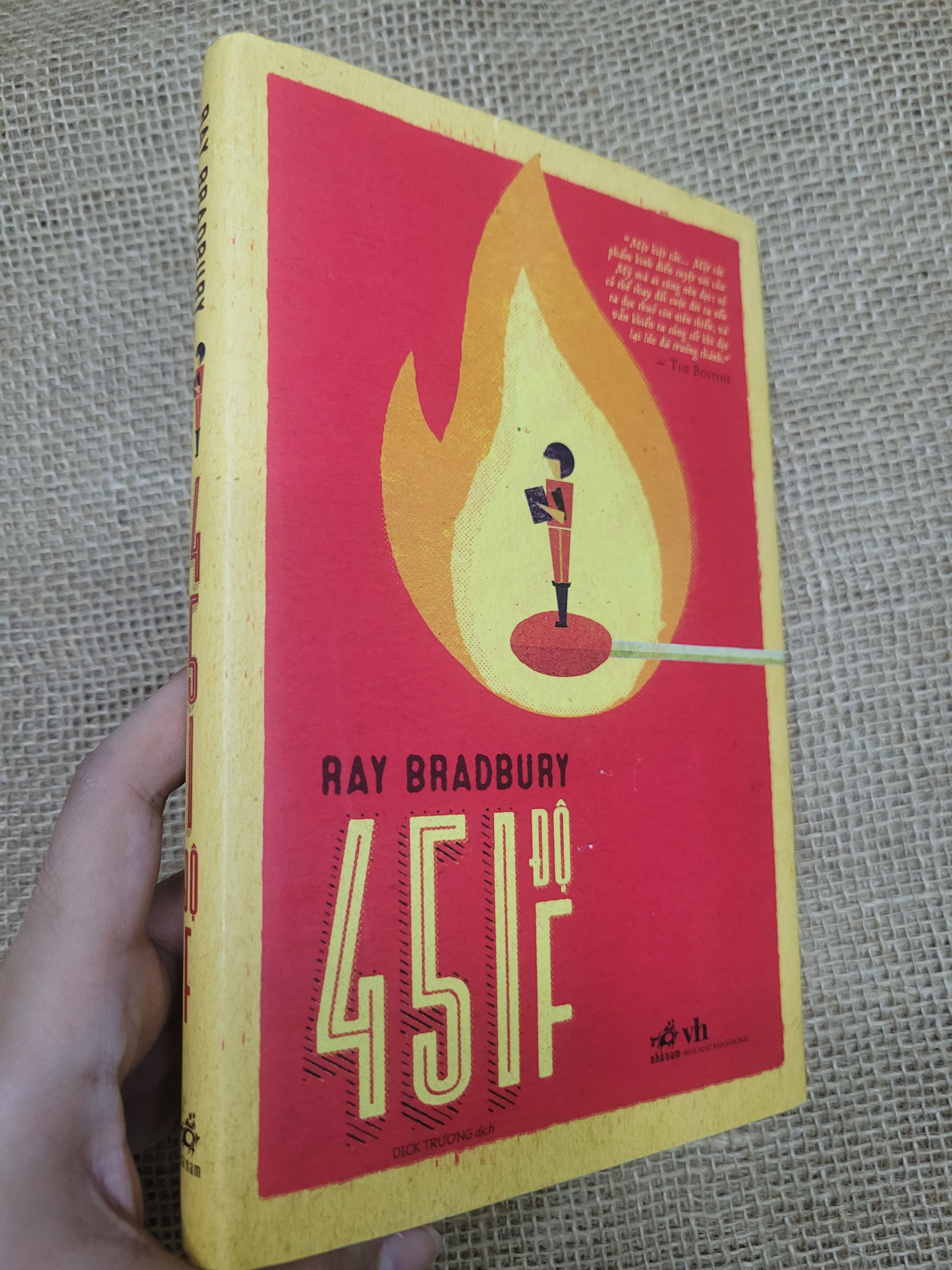 450 độ F - Ray Bradbury 2023 mới 80% bẩn bìa, ố (Sách văn học) SPP