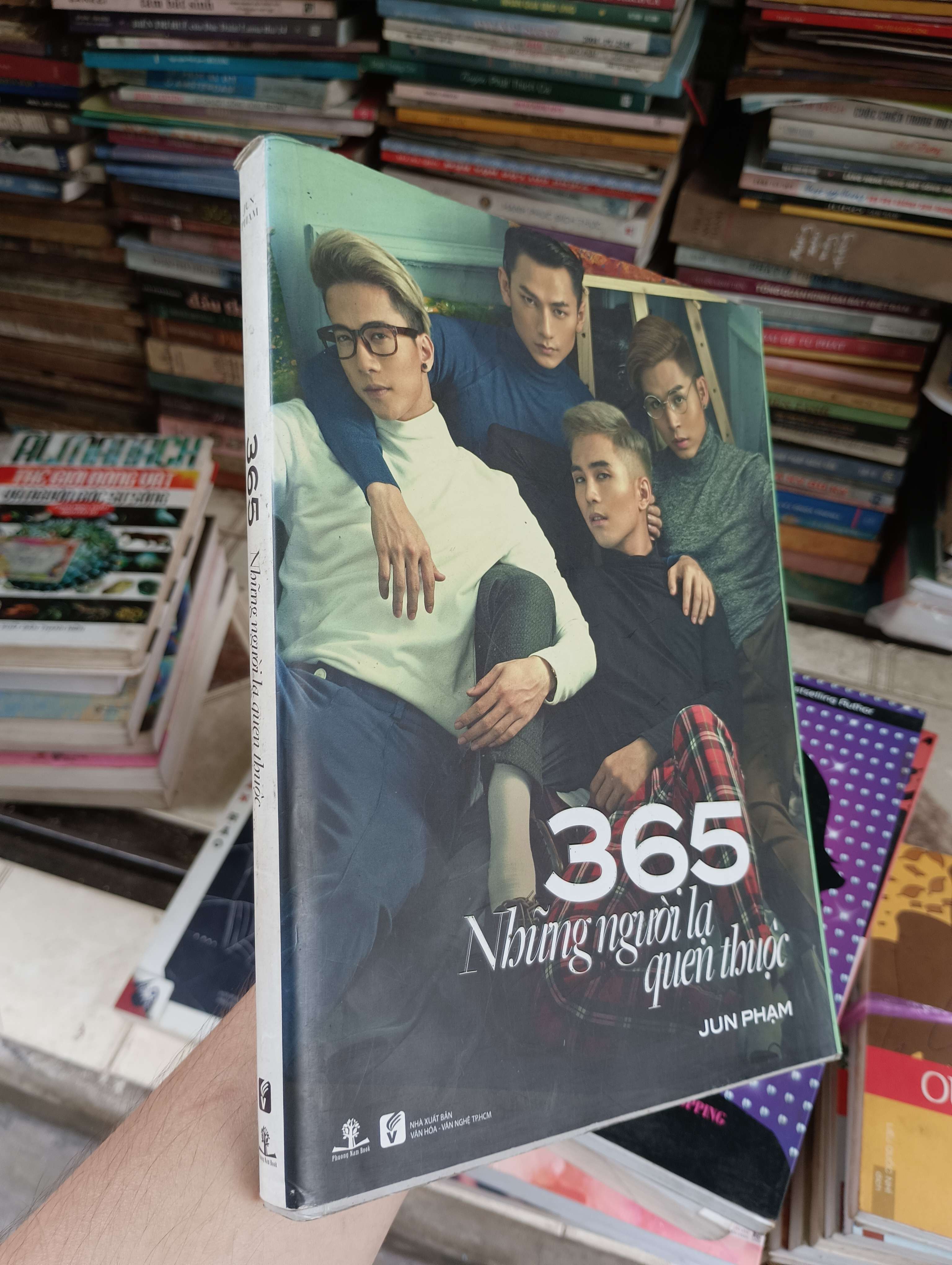 365 Những người lạ quen thuộc - Jun Phạm 2016 (Truyện Ngắn) BGB