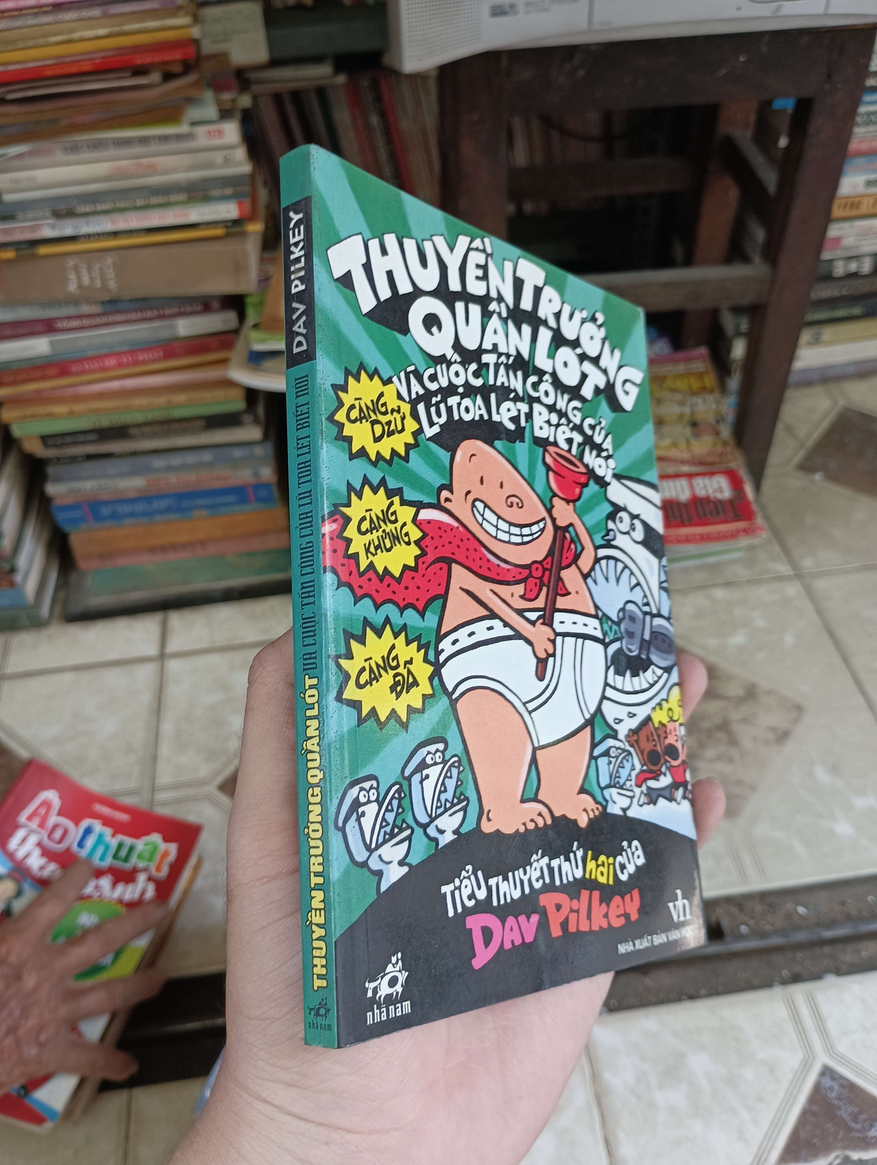 Thuyền trưởng Quần Lót và cuộc tấn công của lũ toa lét biết nói - Dav Pilkey 2009 (Sách thiếu nhi) BGB