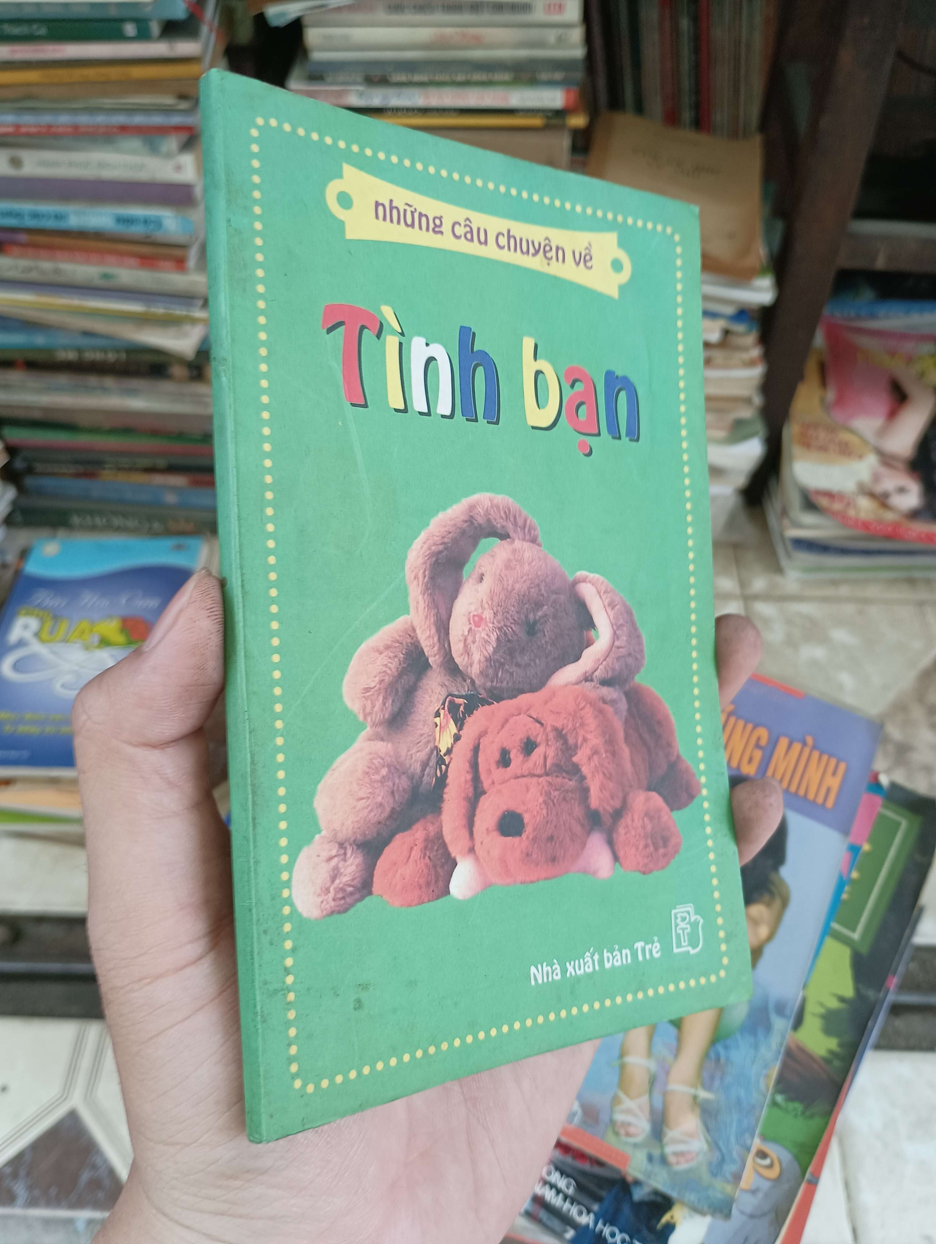 Những Câu Chuyện Về Tình Bạn 2004 (Sách văn học) BGB